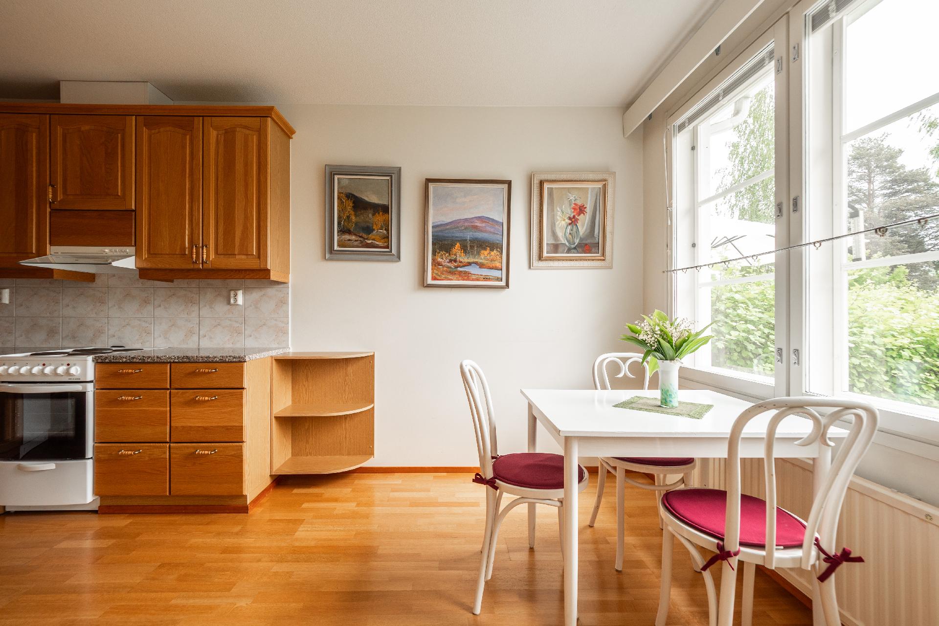 Raparperikuja 2, Oulunsalo, Oulu