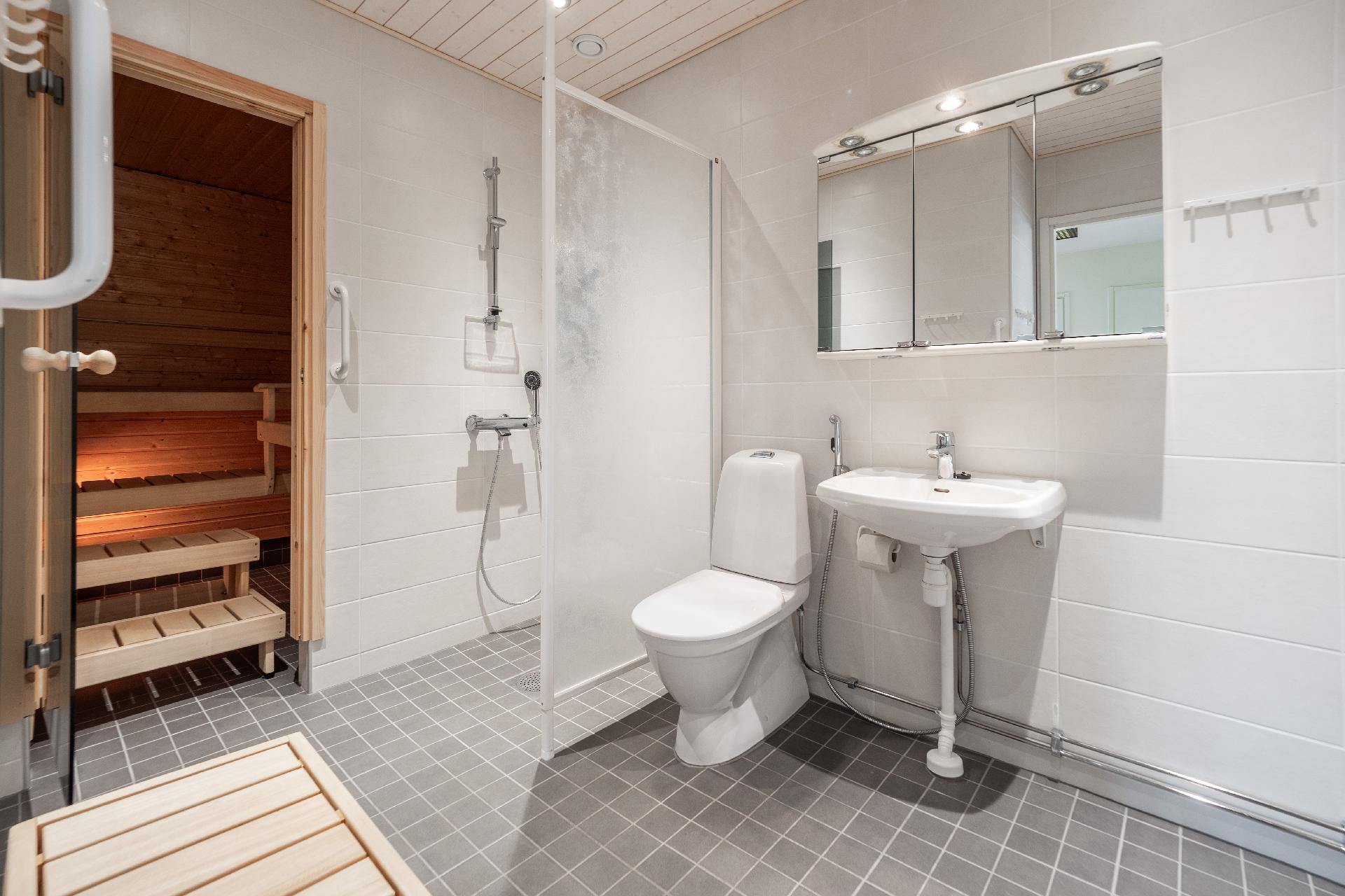 Raparperikuja 2, Oulunsalo, Oulu