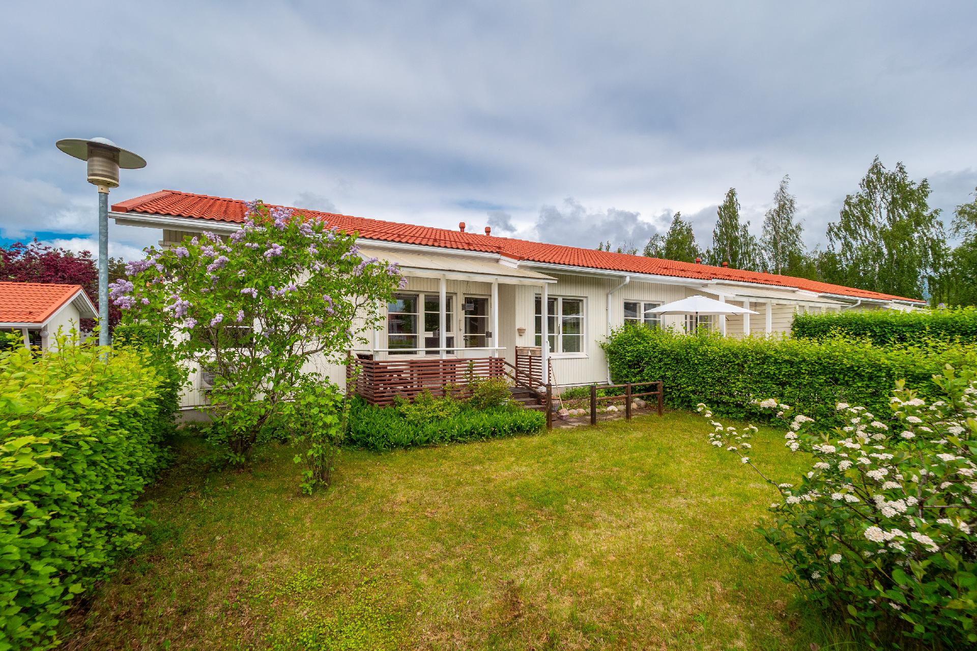 Raparperikuja 2, Oulunsalo, Oulu