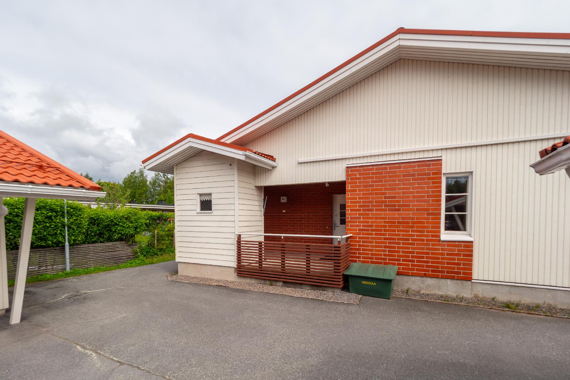 Raparperikuja 2, Oulunsalo, Oulu