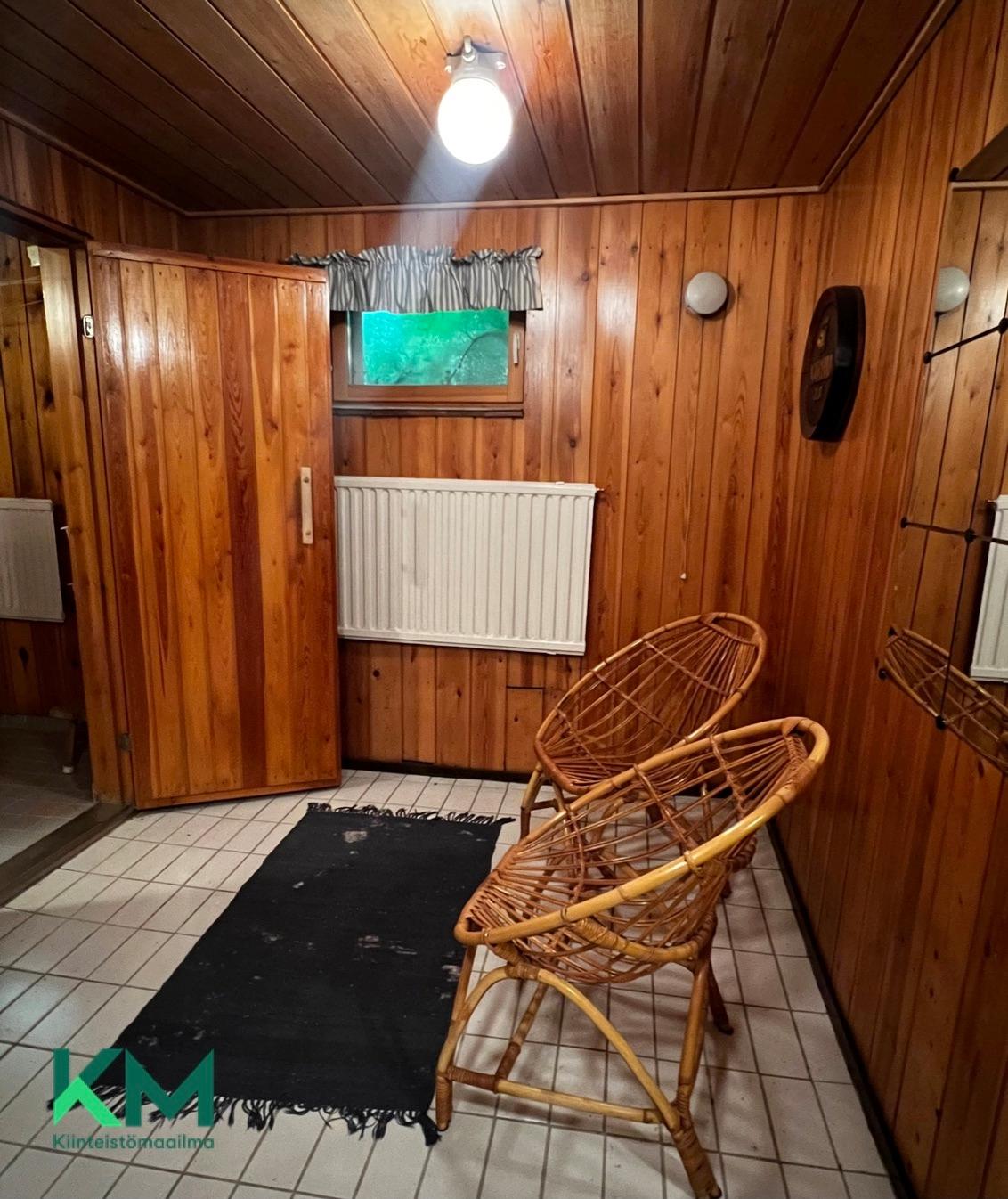 Kuninkaantie 7, Huutoniemi, Vaasa