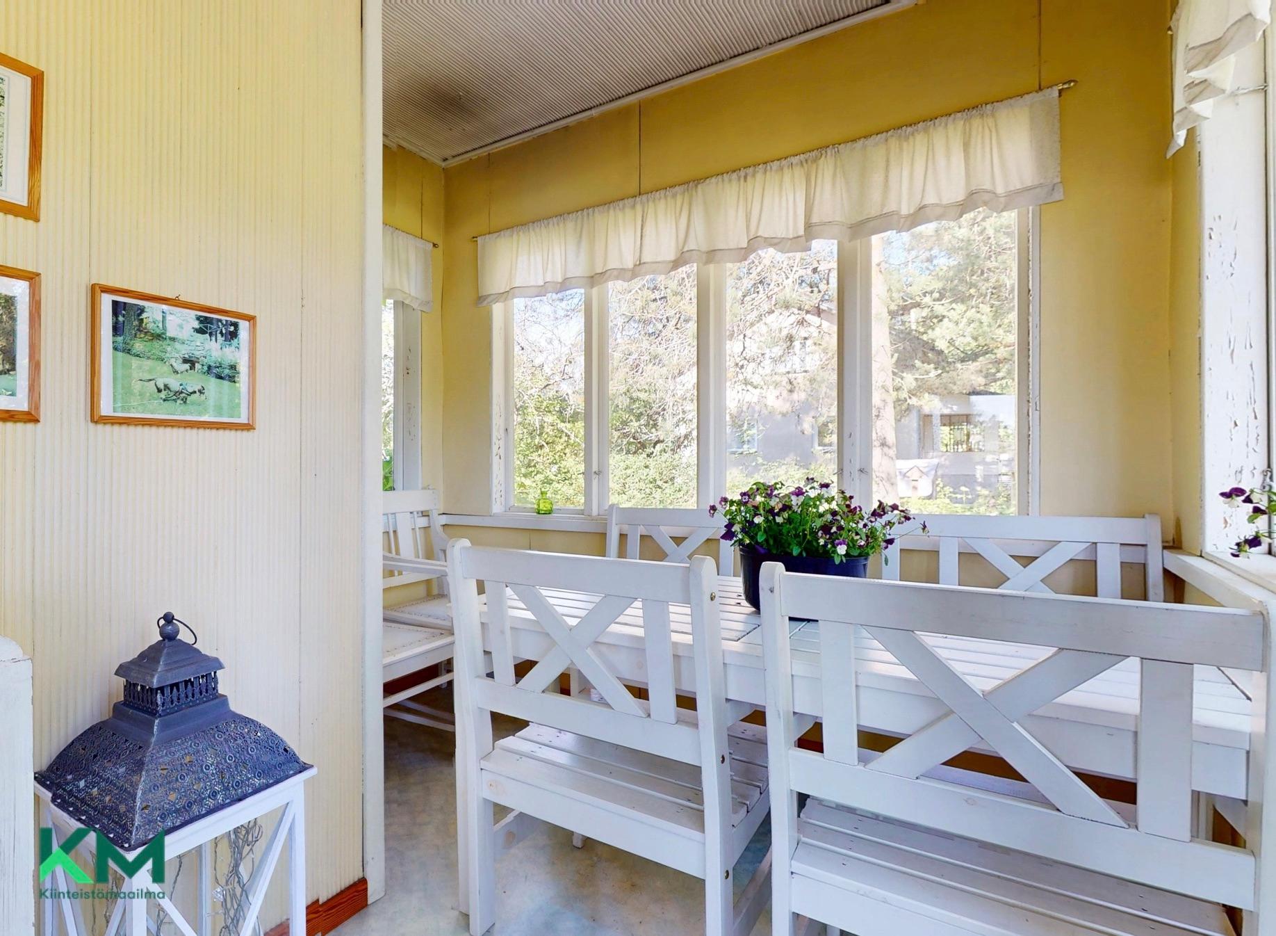 Kuninkaantie 7, Huutoniemi, Vaasa