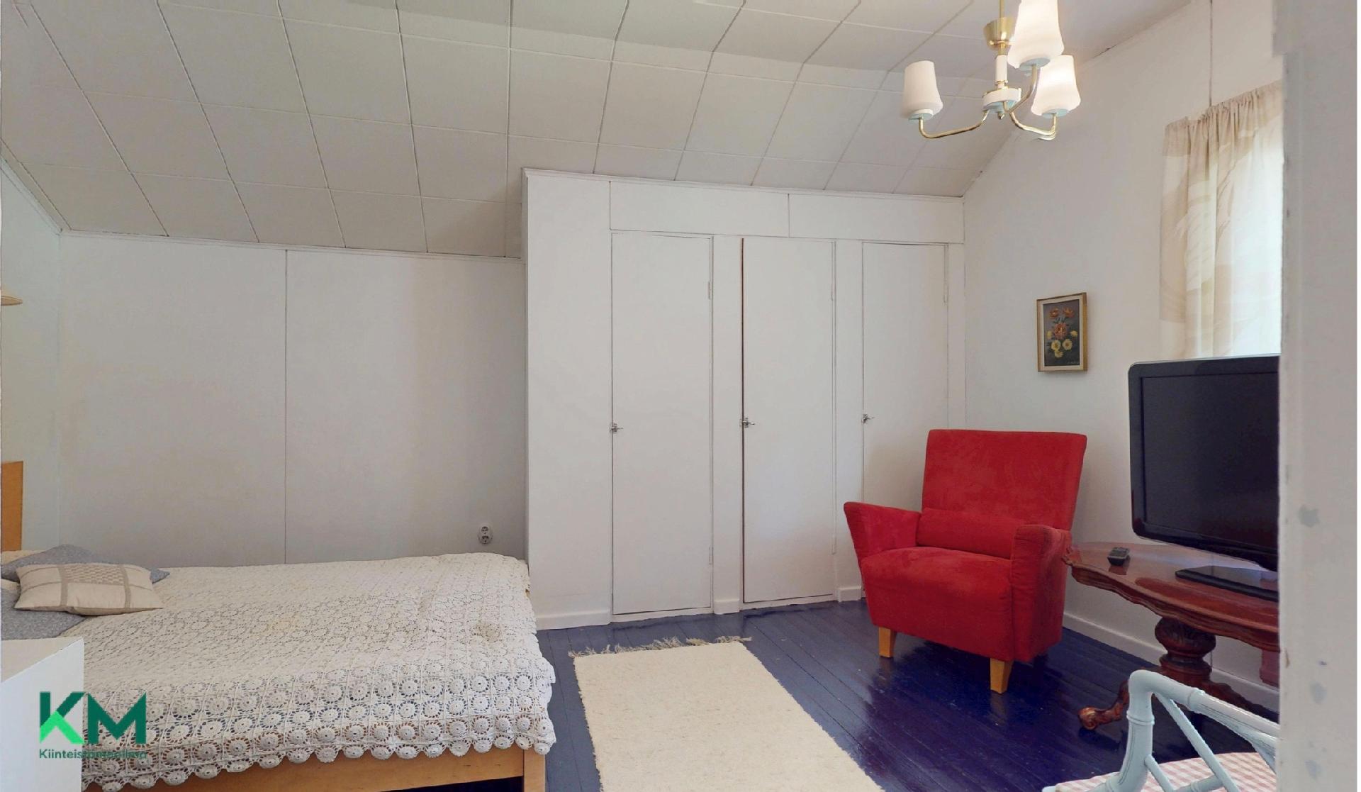 Kuninkaantie 7, Huutoniemi, Vaasa