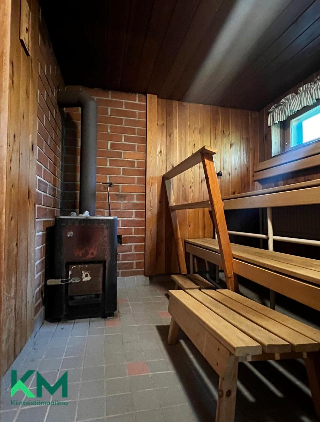 Kuninkaantie 7, Huutoniemi, Vaasa