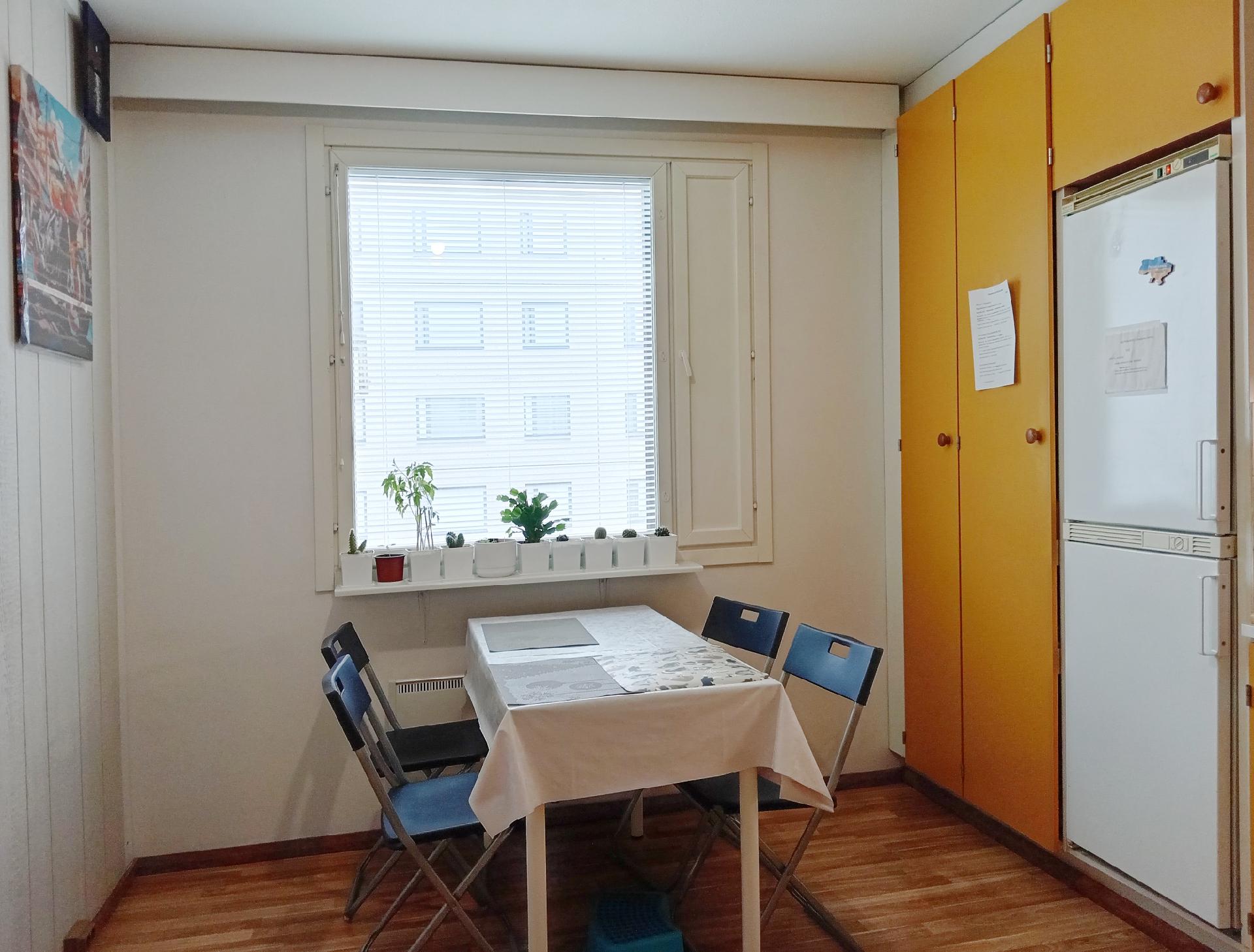 Tilaa ruokapöydälle