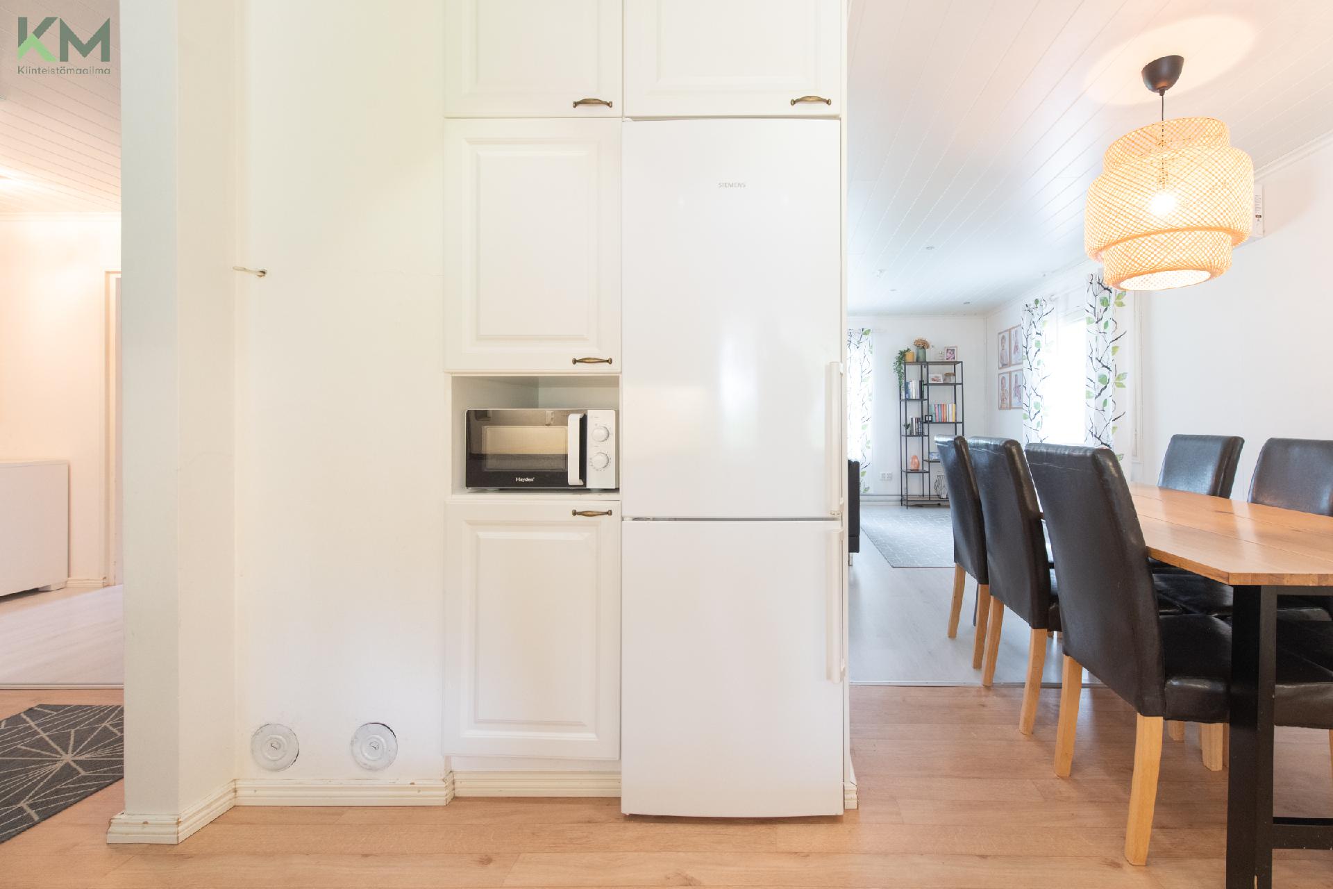 Säntintie 290, Mieto, Kurikka