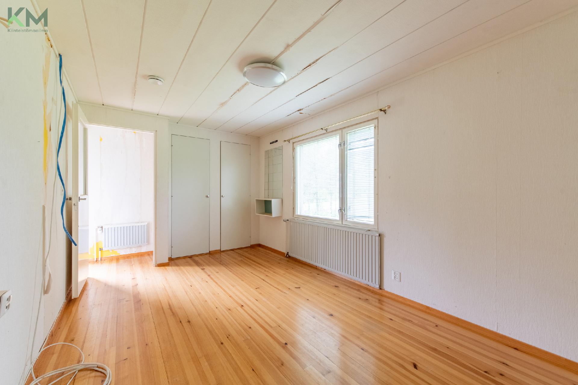 Säntintie 290, Mieto, Kurikka