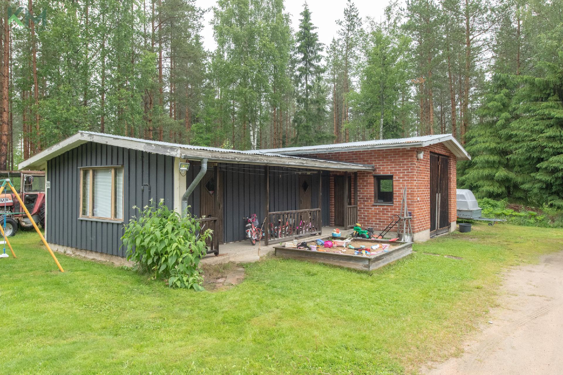 Säntintie 290, Mieto, Kurikka