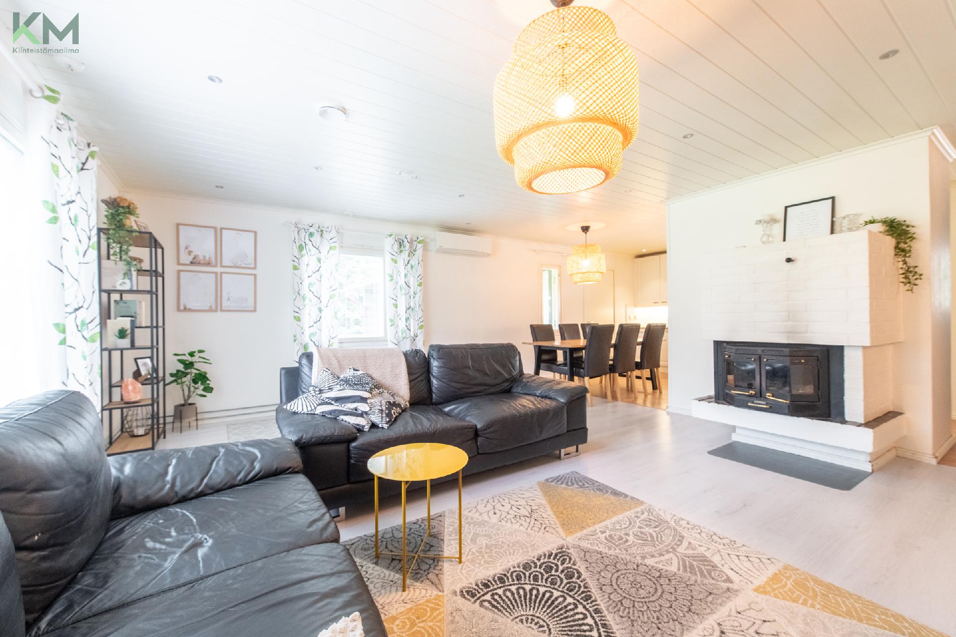 Säntintie 290, Mieto, Kurikka