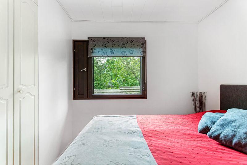 Larin Parasken polku 21, Kannelmäki, Helsinki