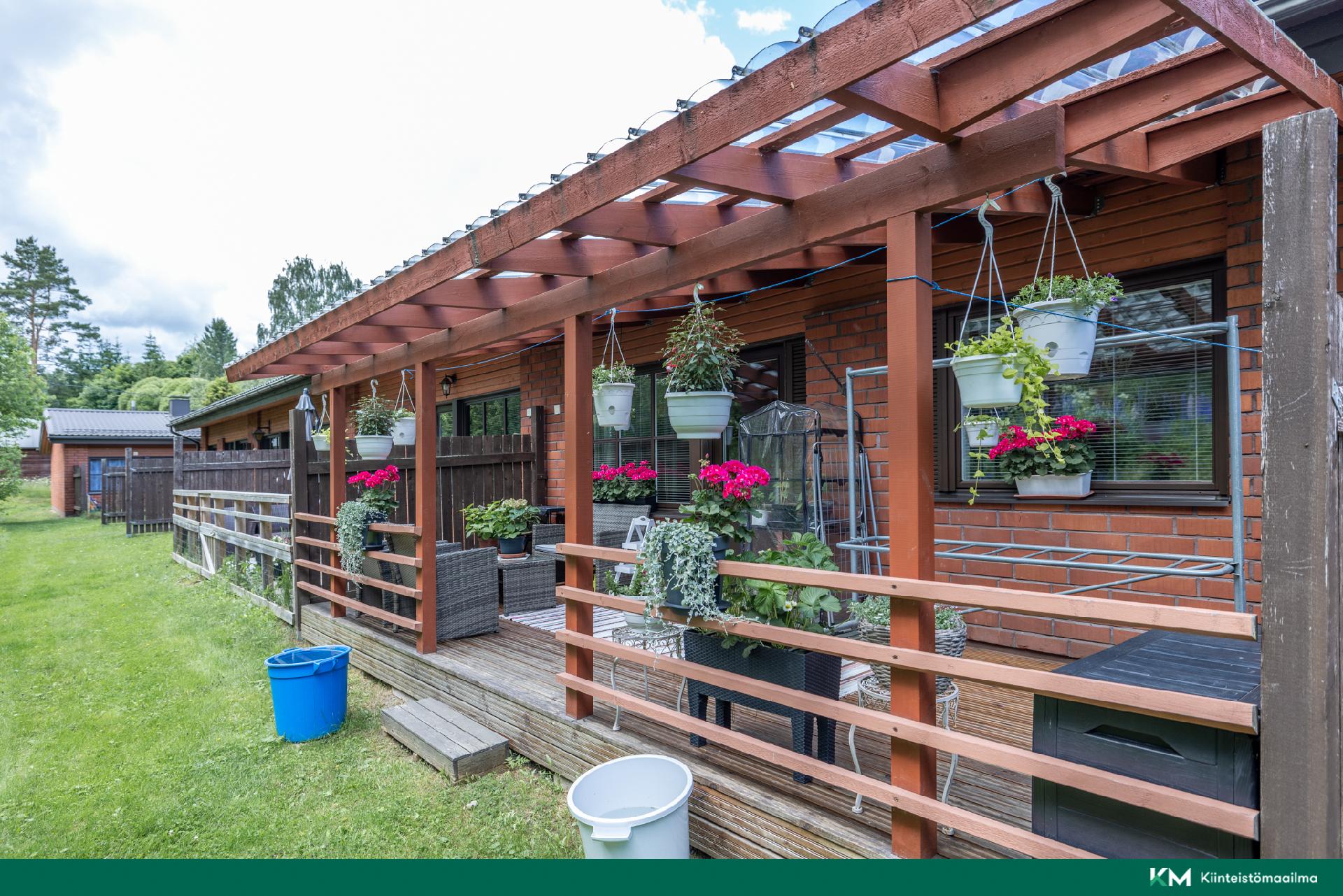 Peltotie 2, Kangasniemi