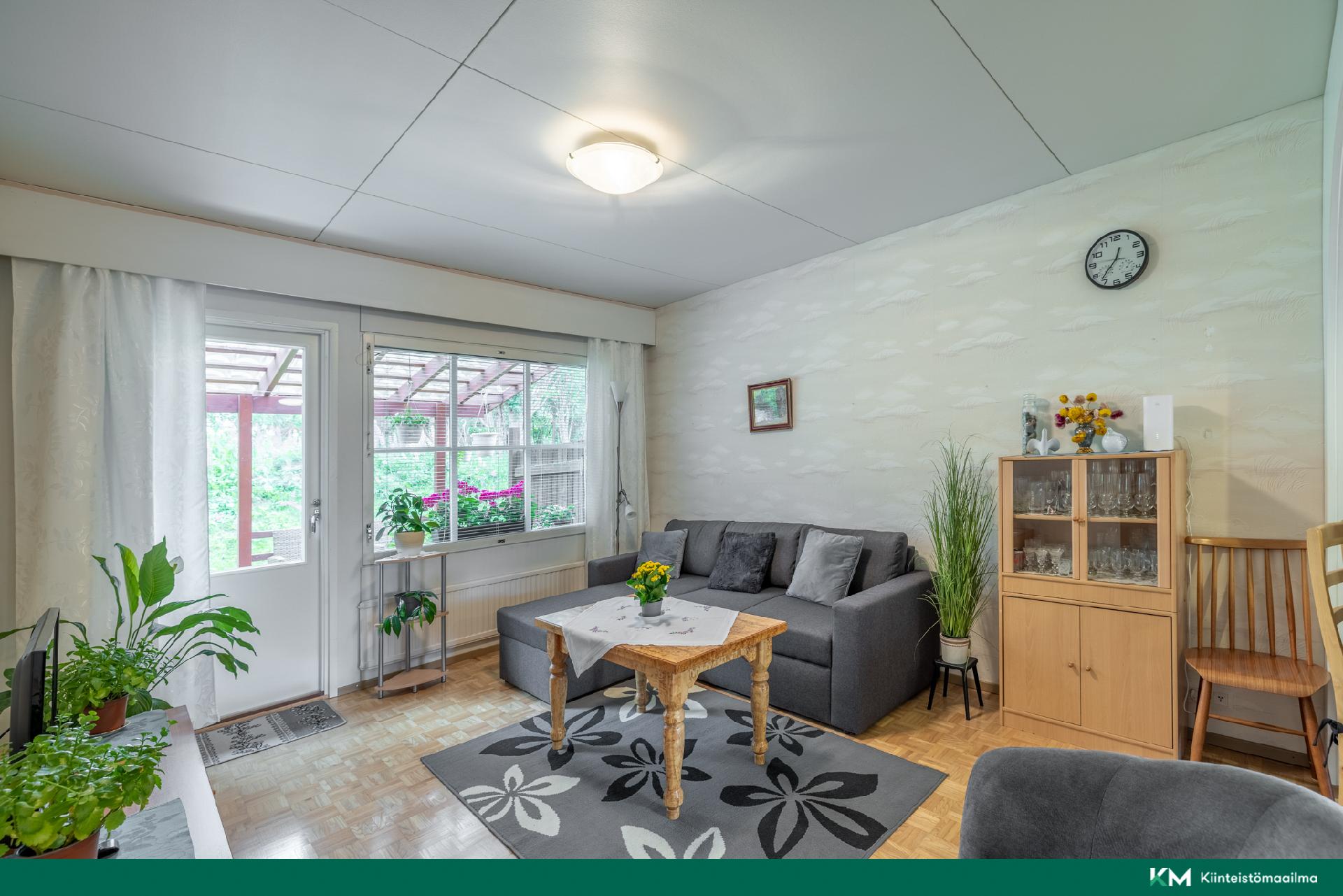 Peltotie 2, Kangasniemi