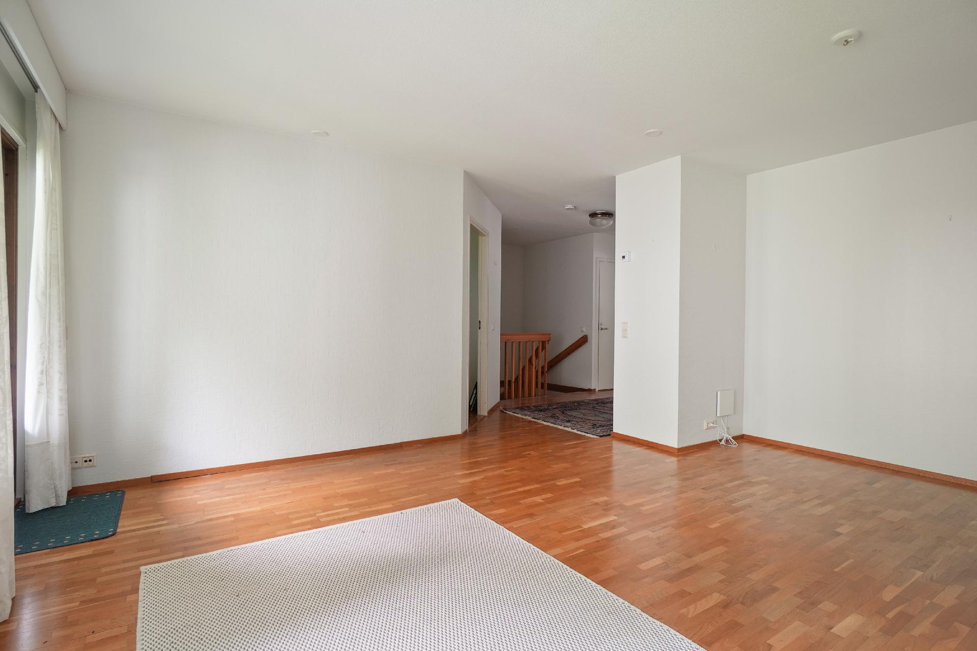 Lemmenmäentie 28, Kirjaus, Riihimäki