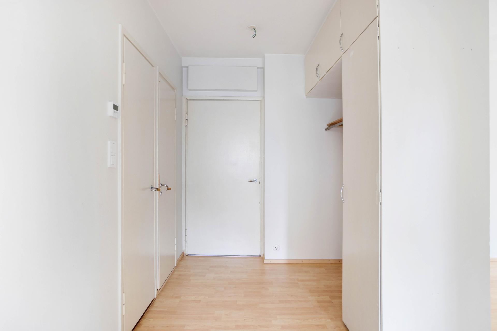 Laajasuontie 12, Etelä-Haaga, Helsinki