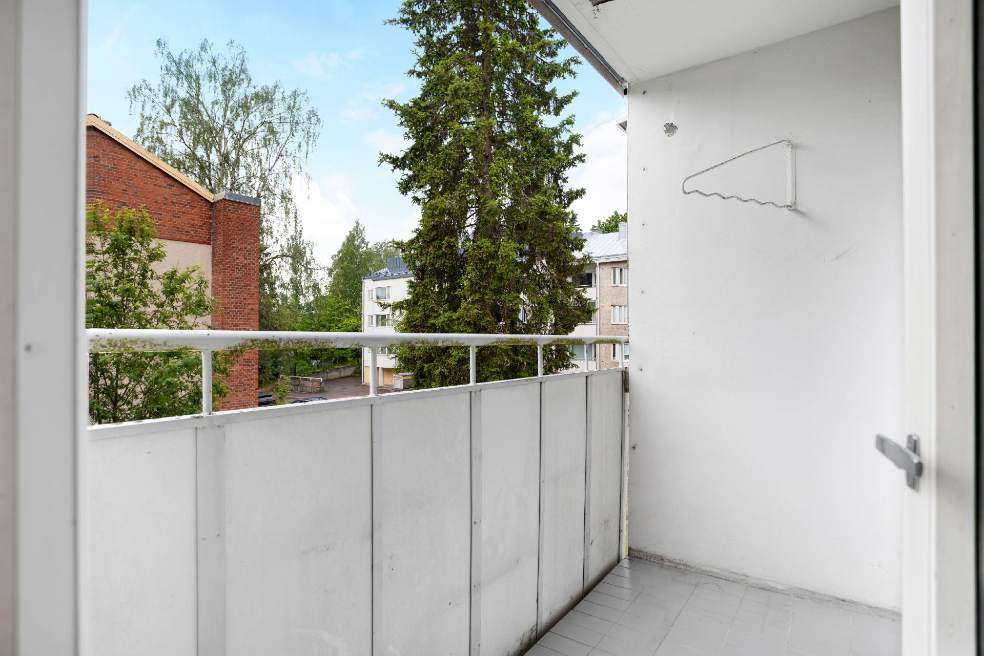 Laajasuontie 12, Etelä-Haaga, Helsinki