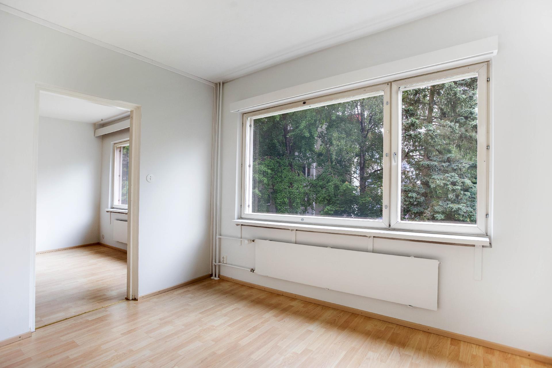 Laajasuontie 12, Etelä-Haaga, Helsinki