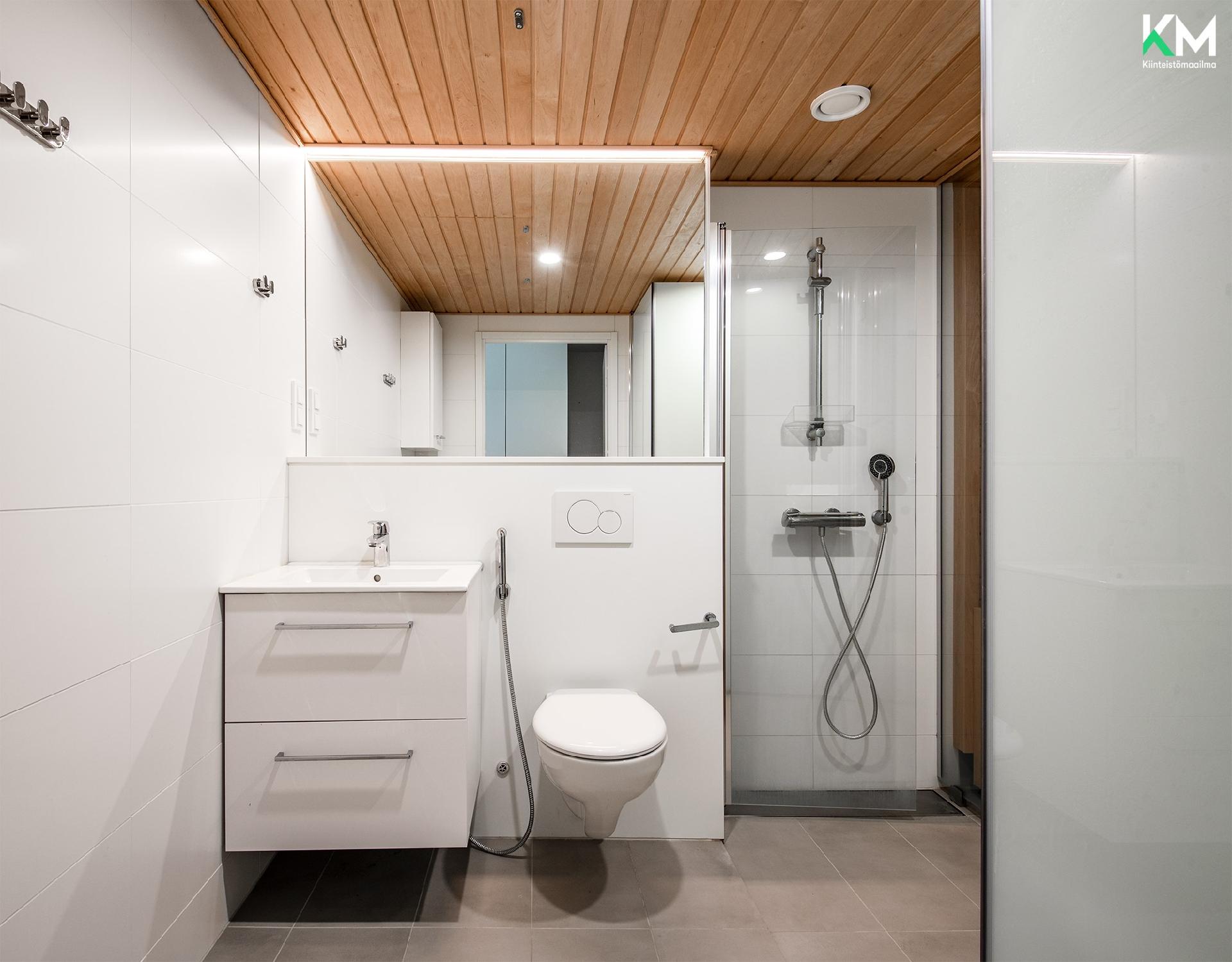 Pääskysillankatu 9 B, Pääskyvuori, Turku