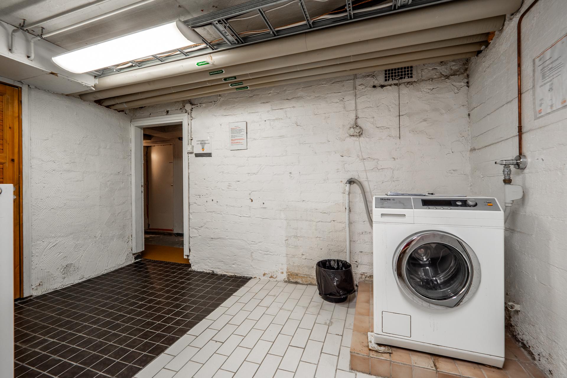 Taloyhtiön pesutupa