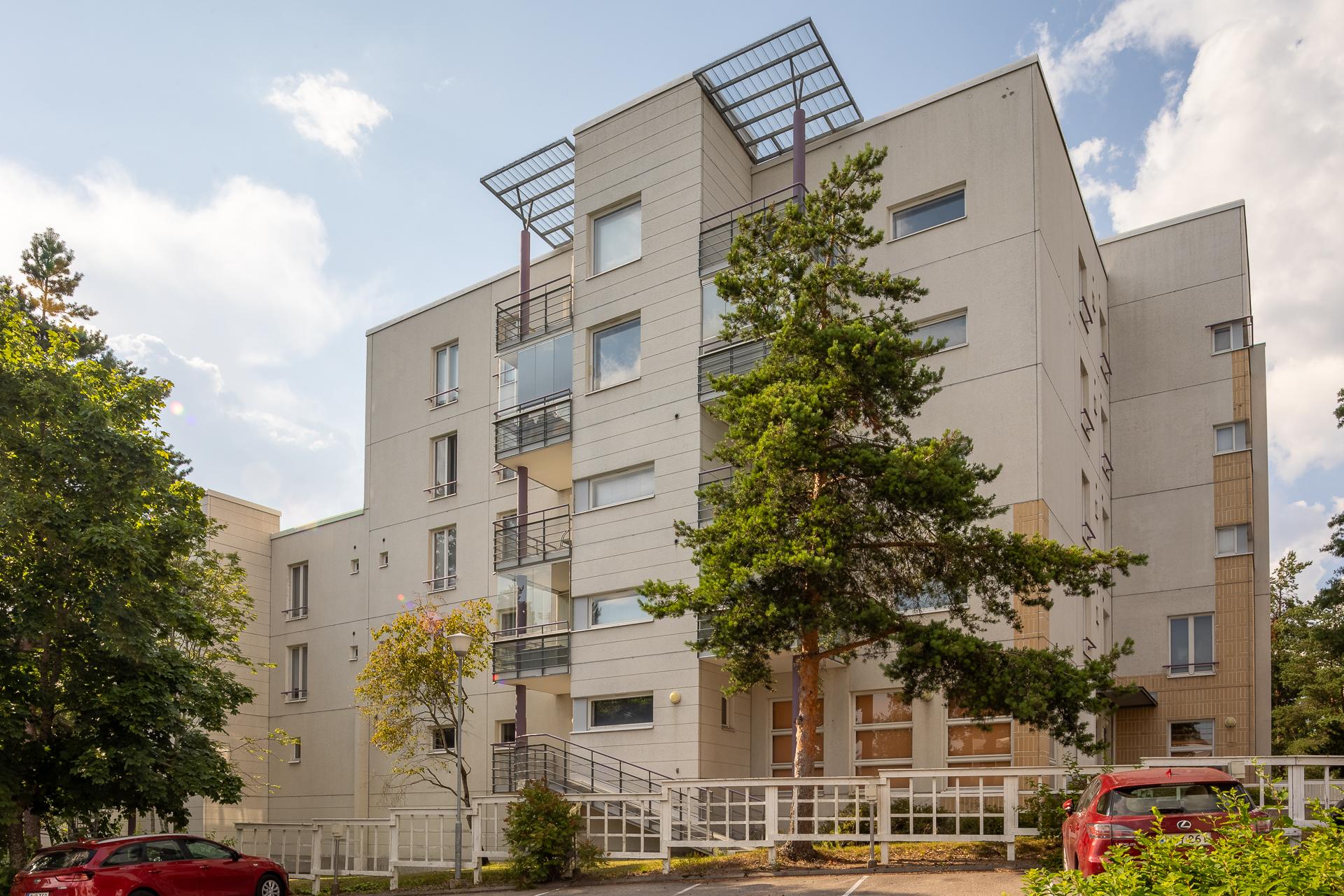 Kyyhkysmäki 22, Leppävaara, Espoo