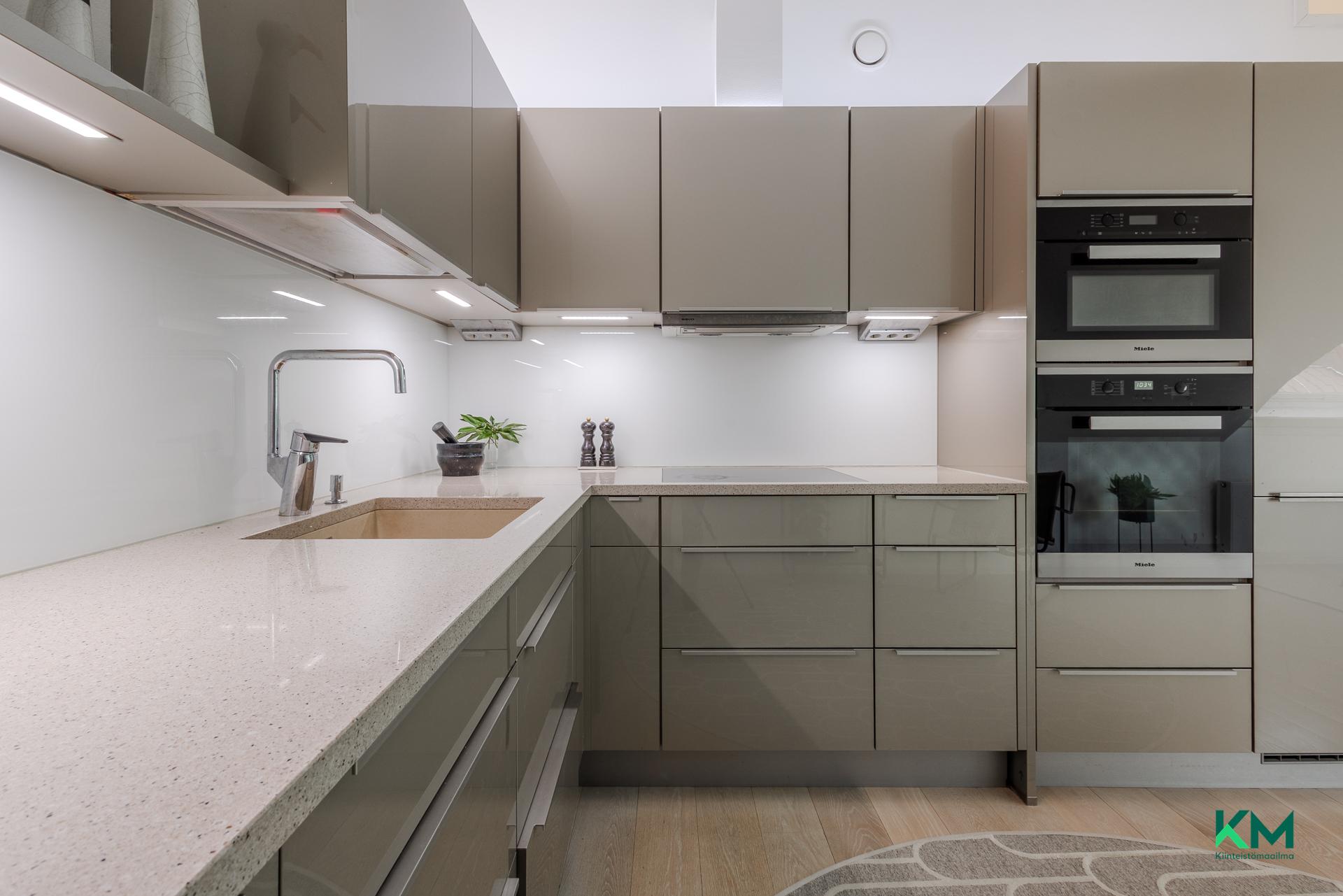 Museokatu 30-32, Etu-Töölö, Helsinki