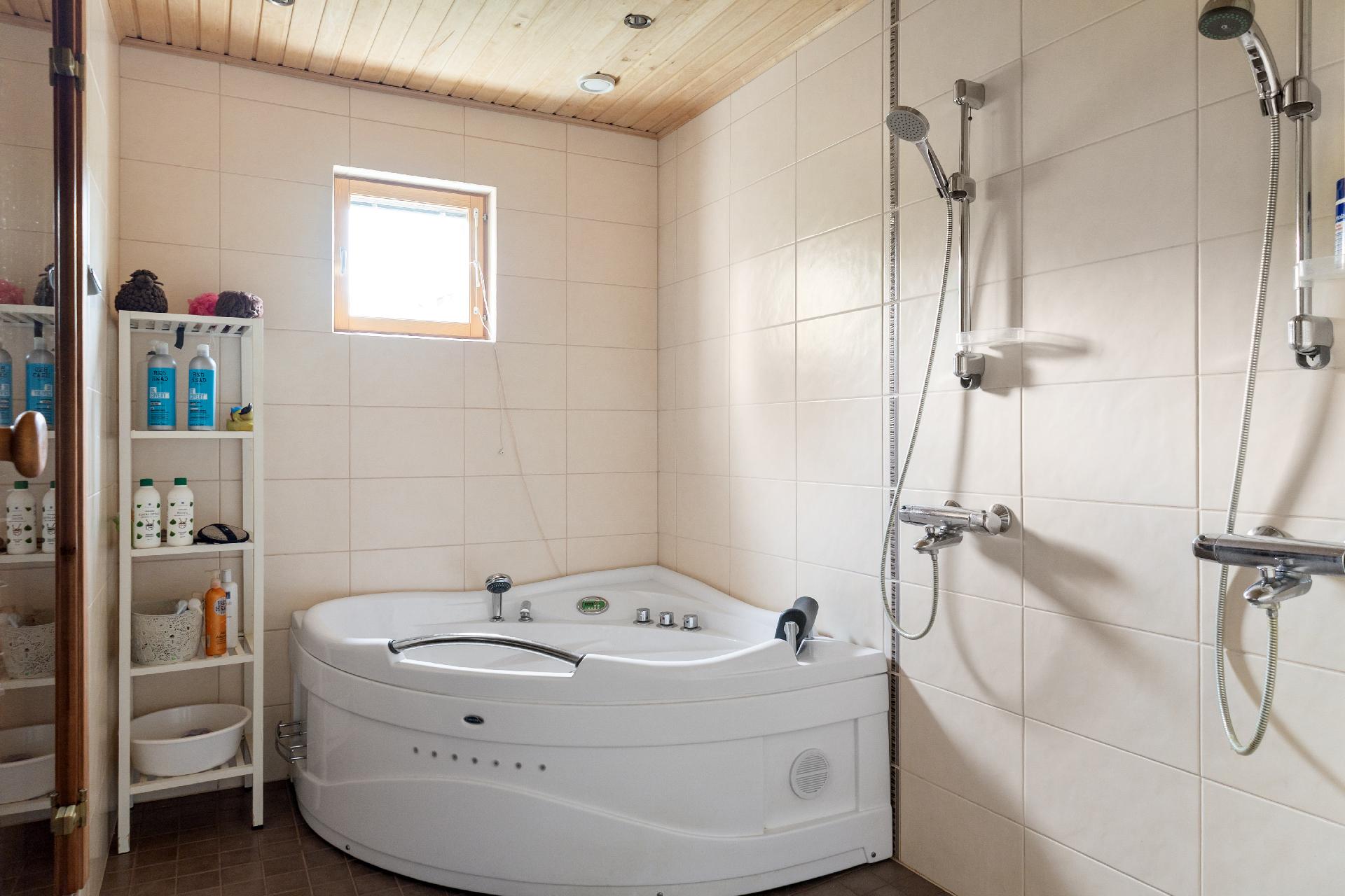 Valakkapiha 1, Ravilehto, Kouvola