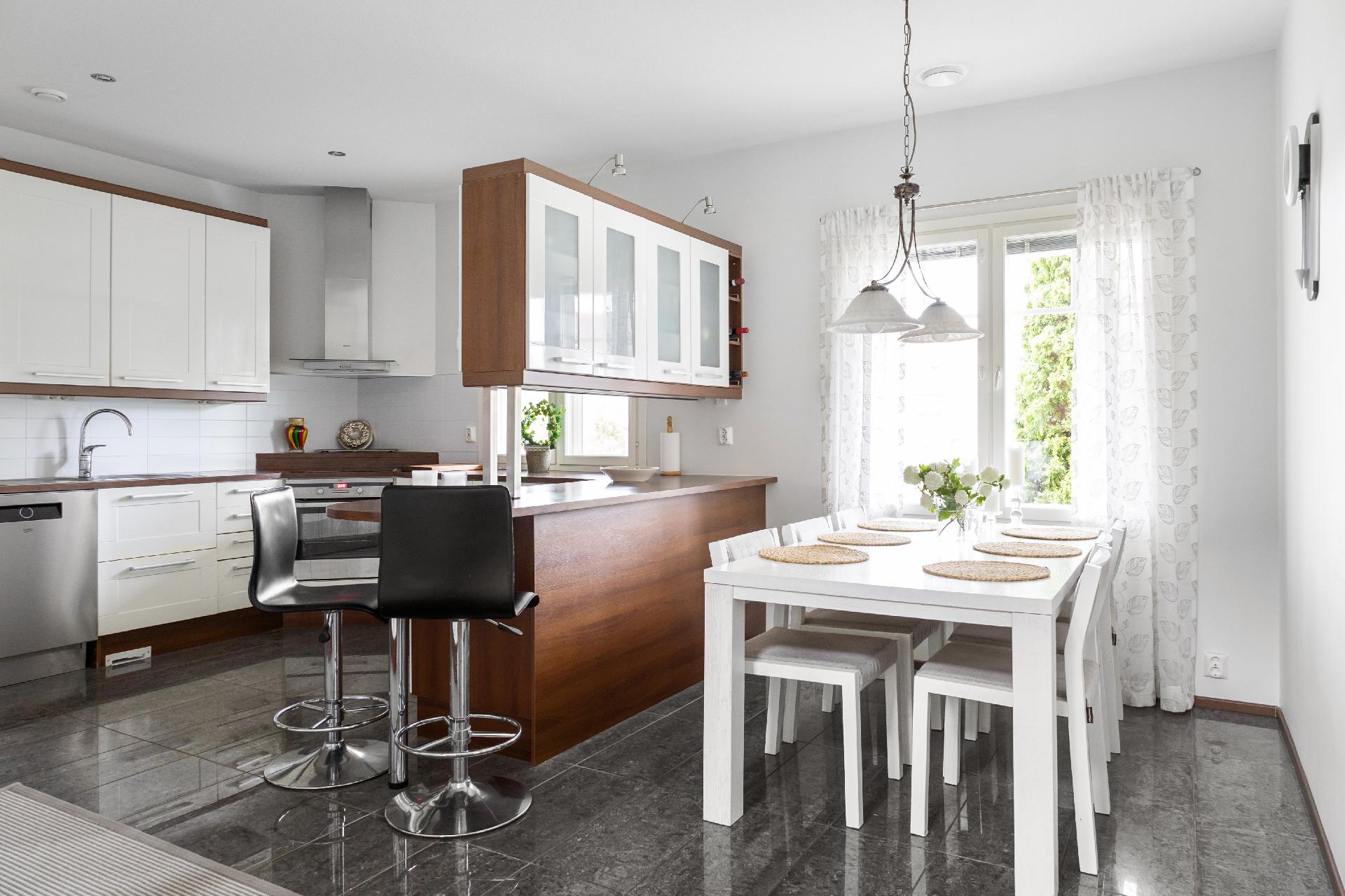 Valakkapiha 1, Ravilehto, Kouvola