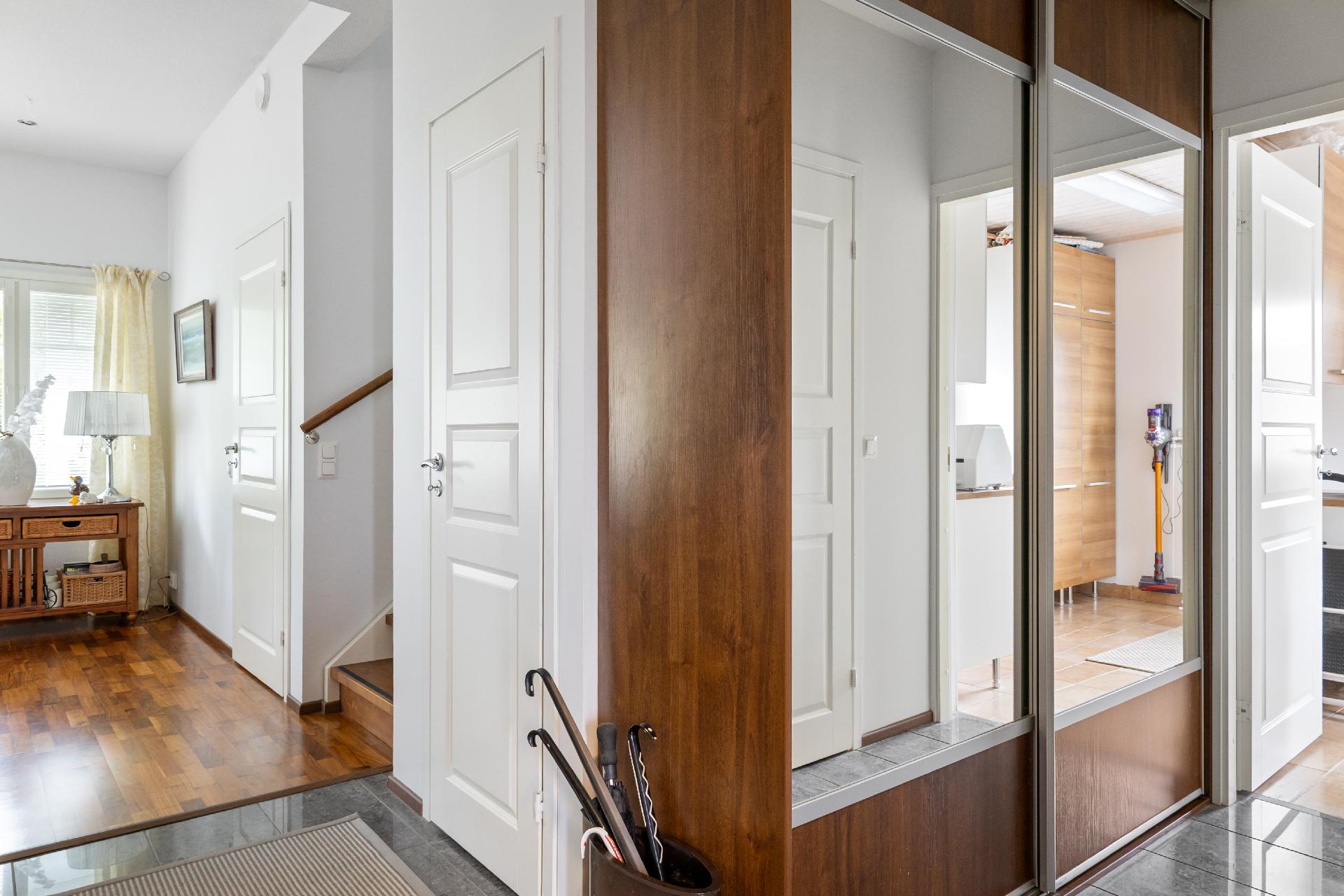 Valakkapiha 1, Ravilehto, Kouvola