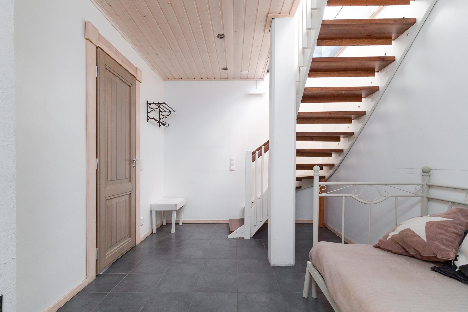 alakerran oleskelutila