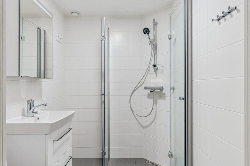 Törmäniityntie 11, Viherlaakso, Espoo
