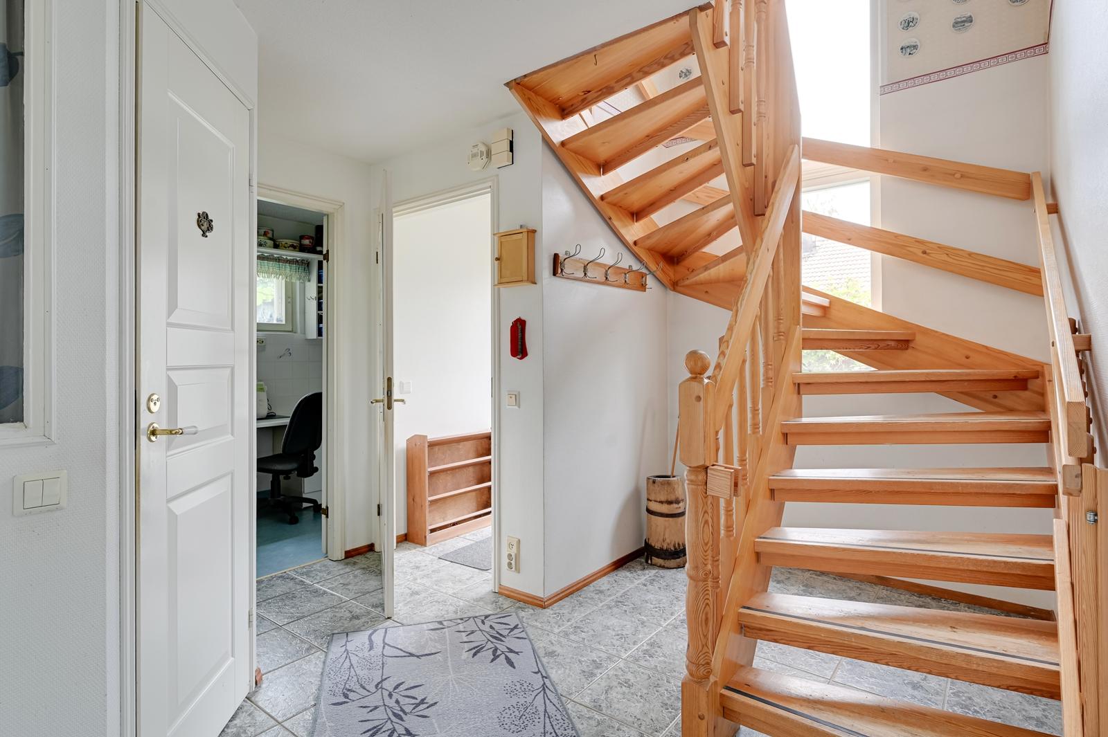 Hirvikatu 22, Mikonkorpi, Järvenpää