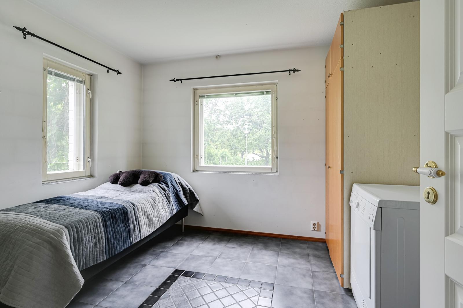 Hirvikatu 22, Mikonkorpi, Järvenpää