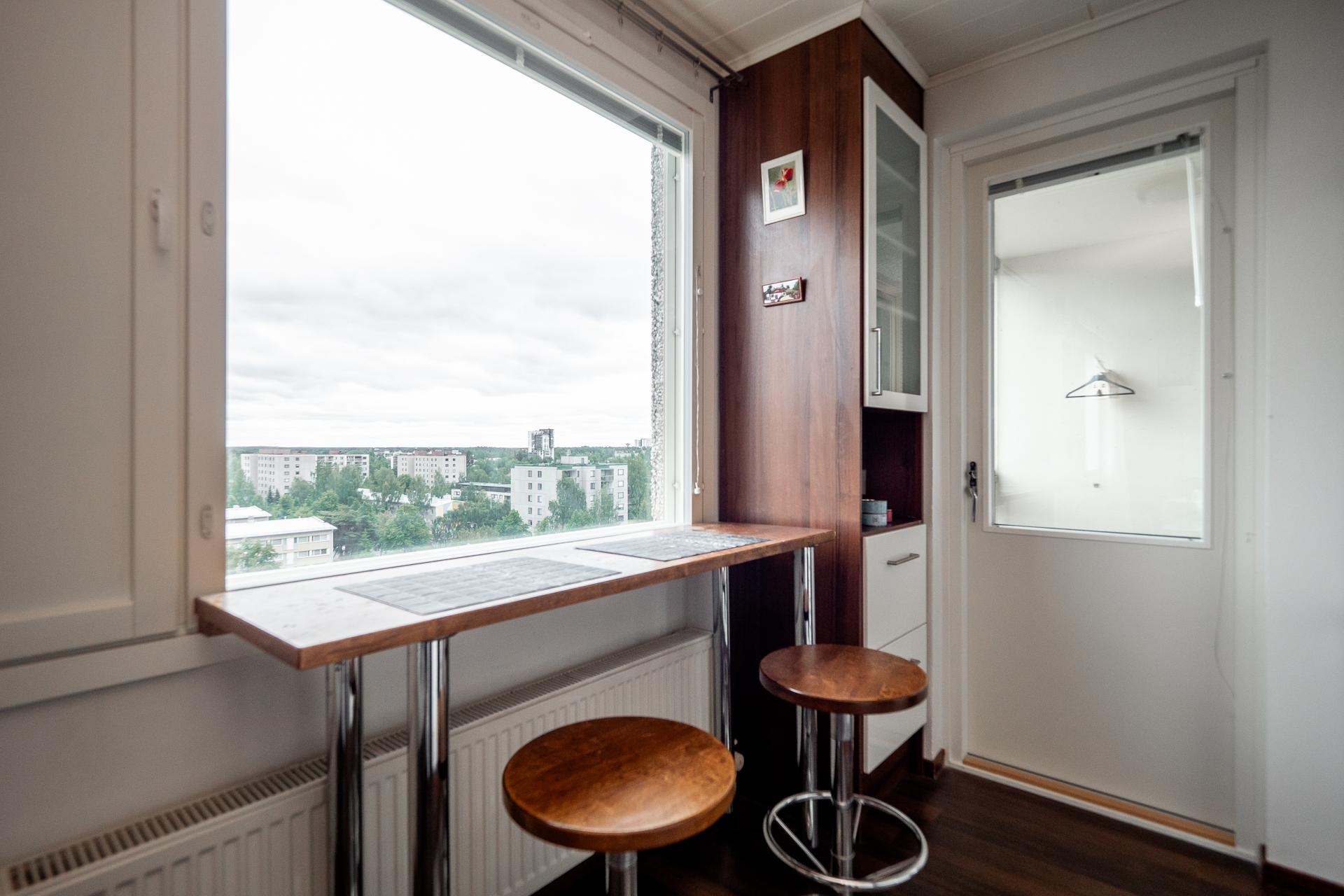 Kalliotie 12, Tuira, Oulu