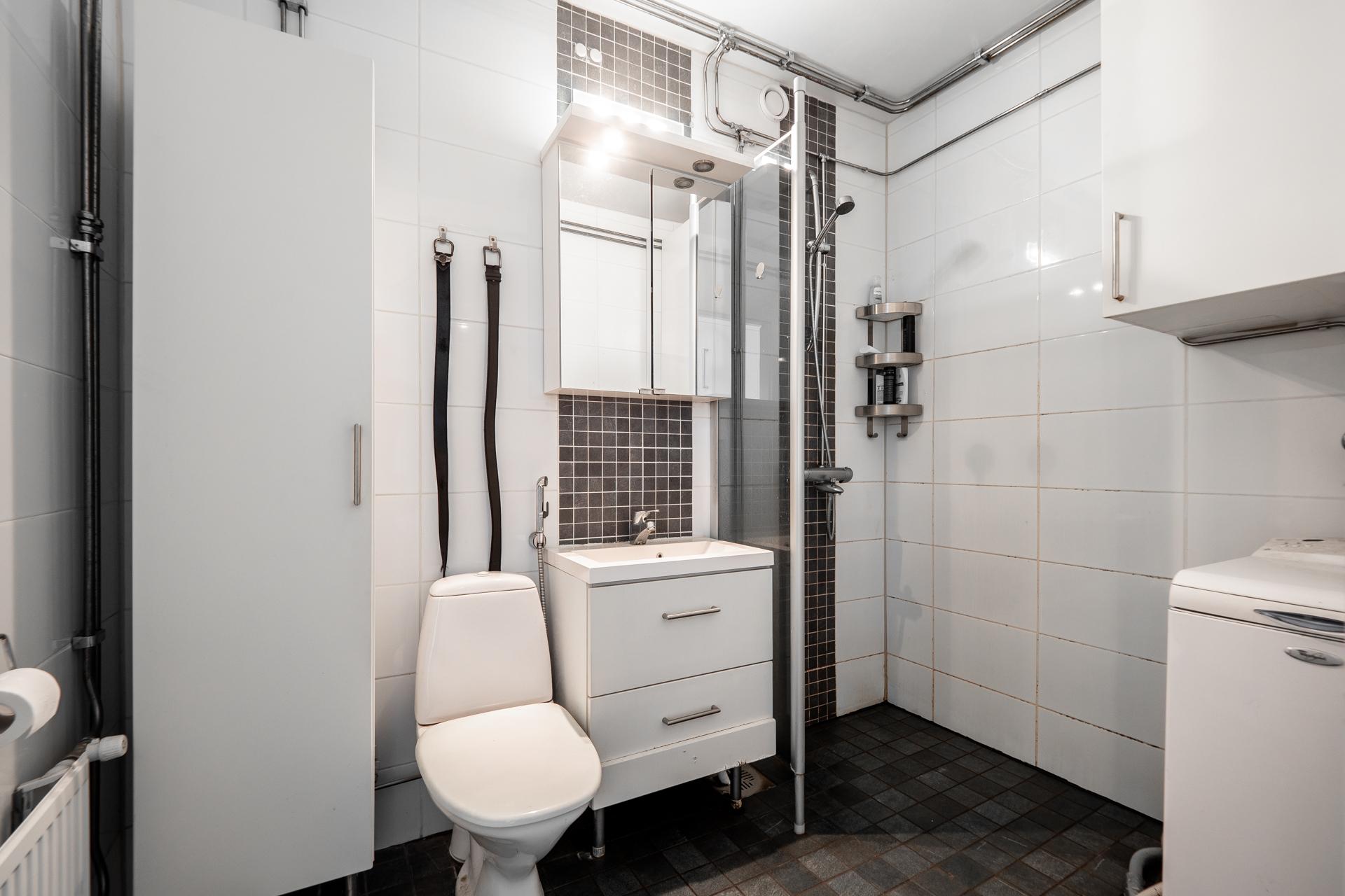 Kalliotie 12, Tuira, Oulu