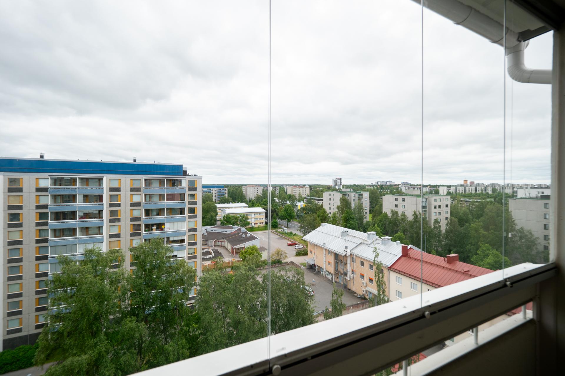 Kalliotie 12, Tuira, Oulu