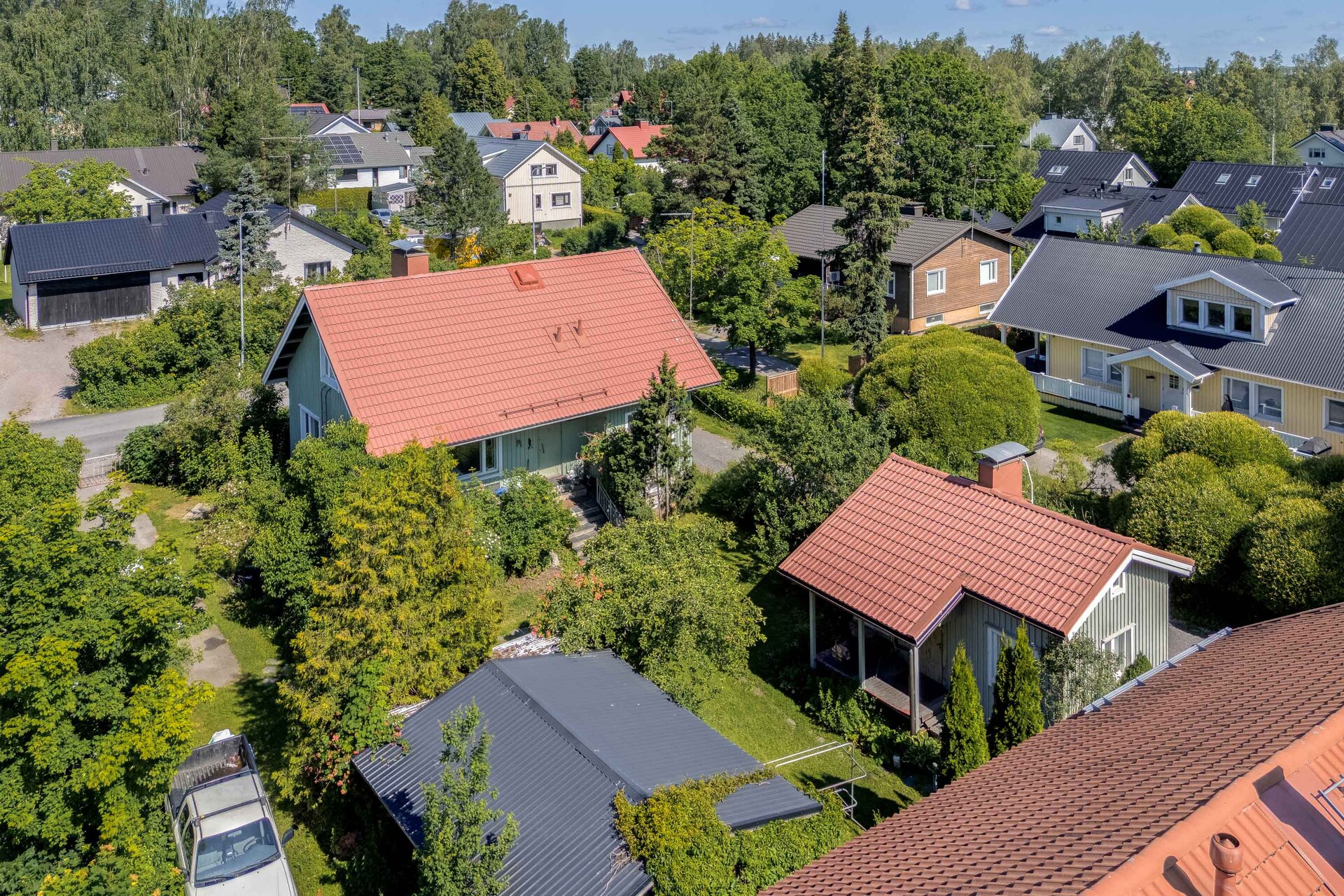 Lainkaarentie 11a, Torpparinmäki, Helsinki