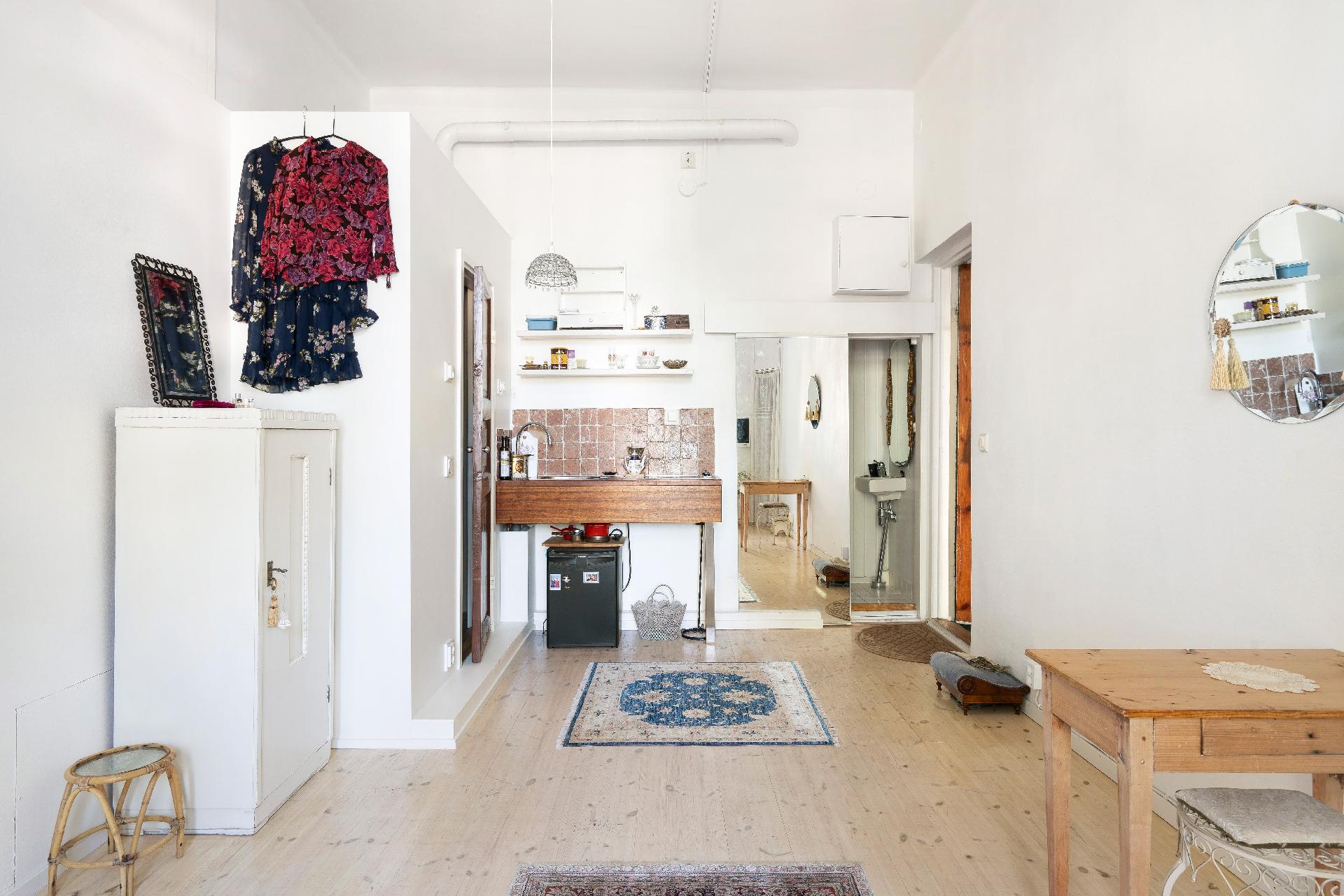 Huvilakatu 8, Ullanlinna, Helsinki