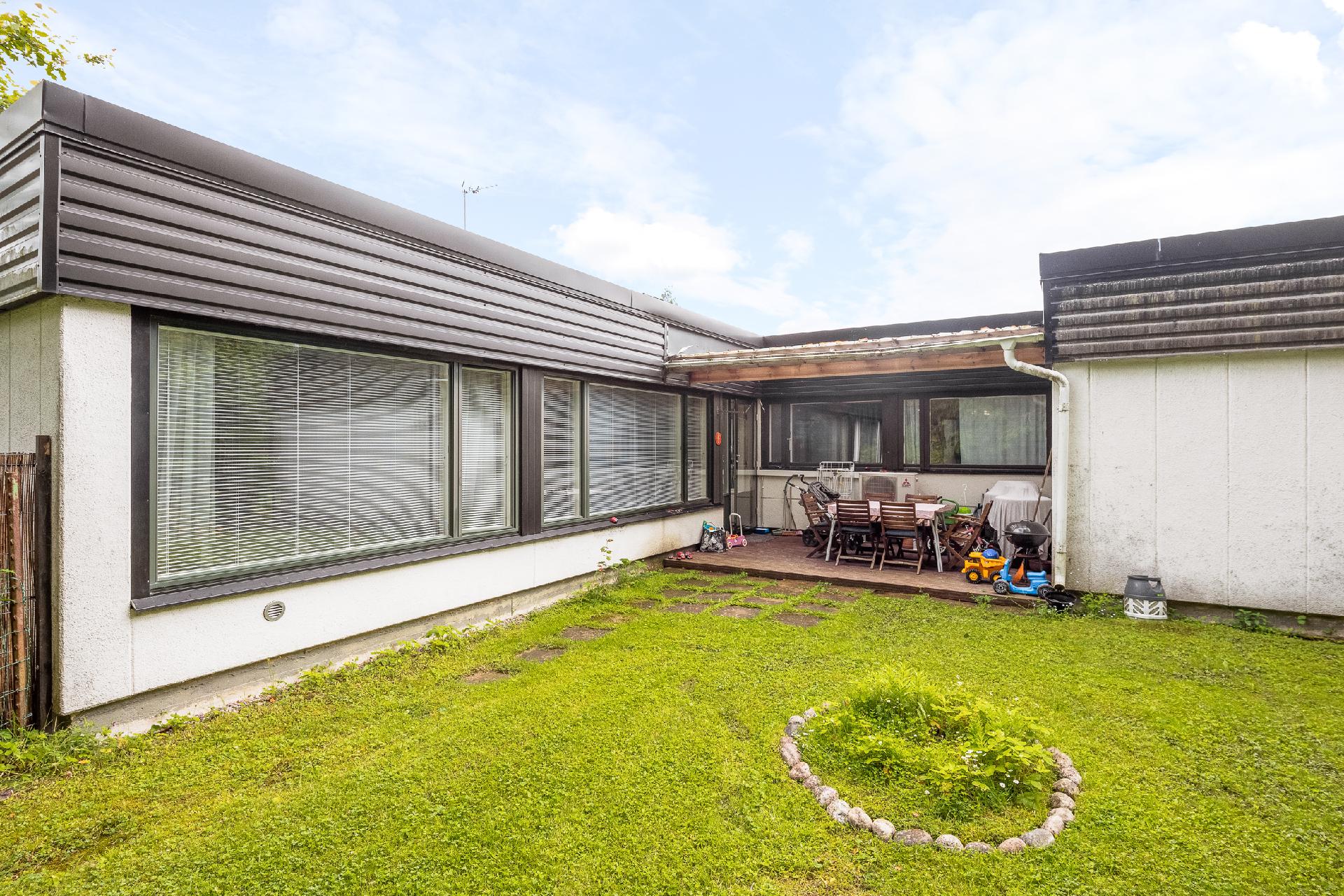 Vantaanjänne 2, Petas, Vantaa