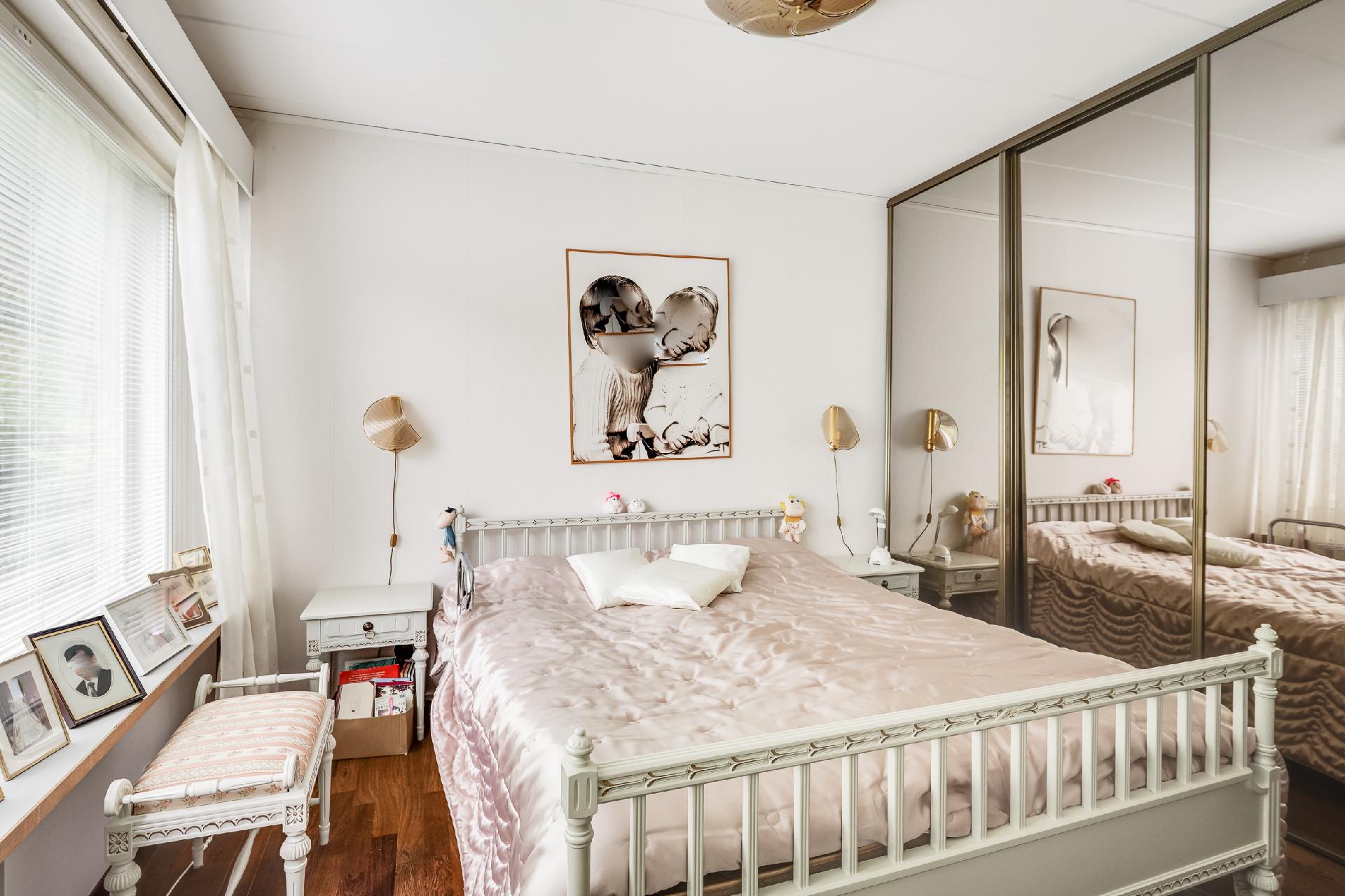 Vantaanjänne 2, Petas, Vantaa