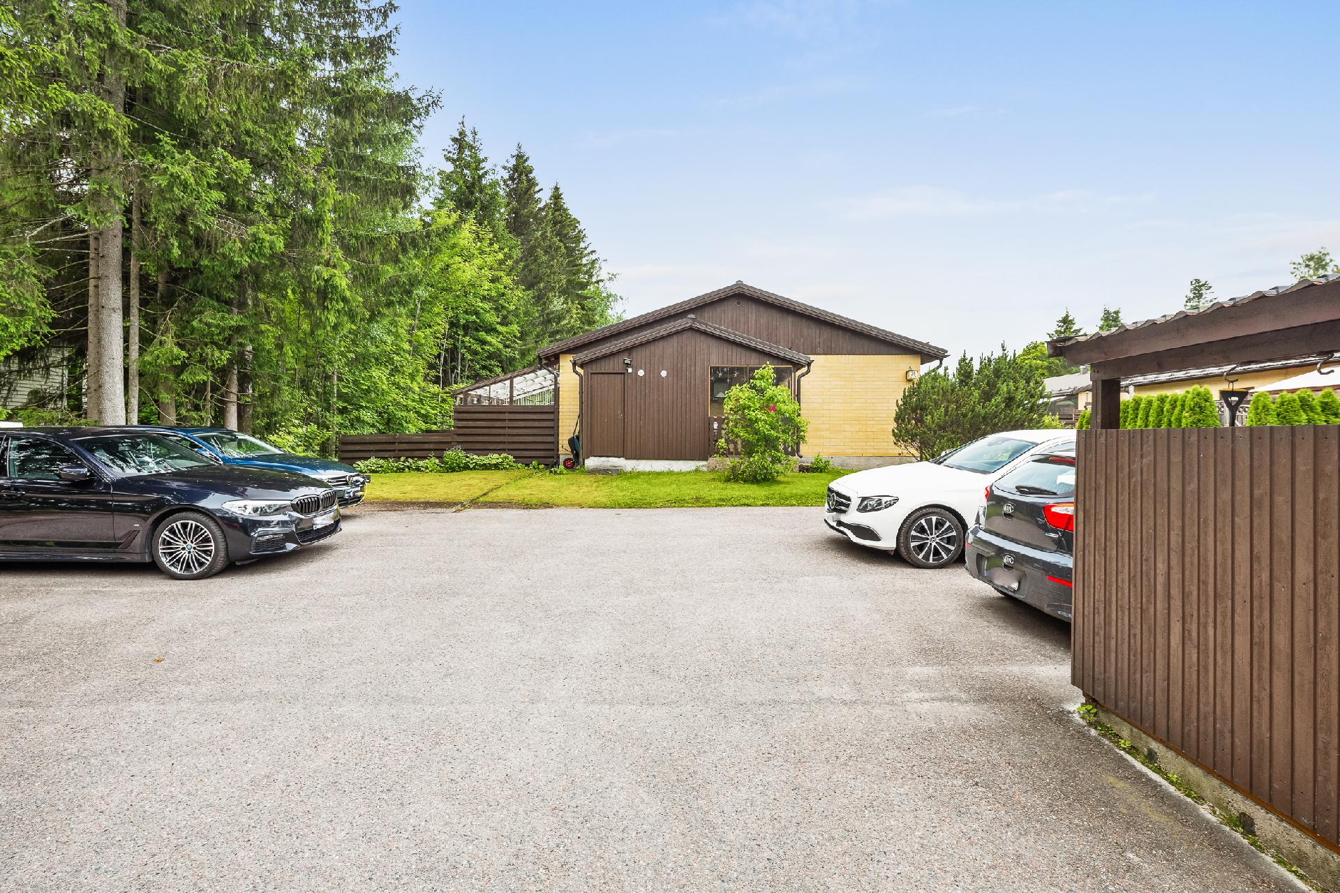 Hirvitie 26, Leppäkorpi, Vantaa