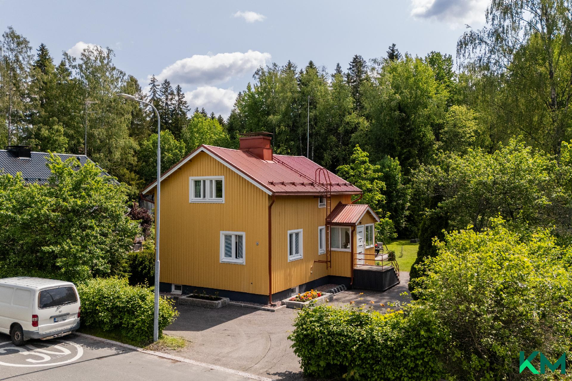 Halkosuontie 94, Länsi-Pakila, Helsinki