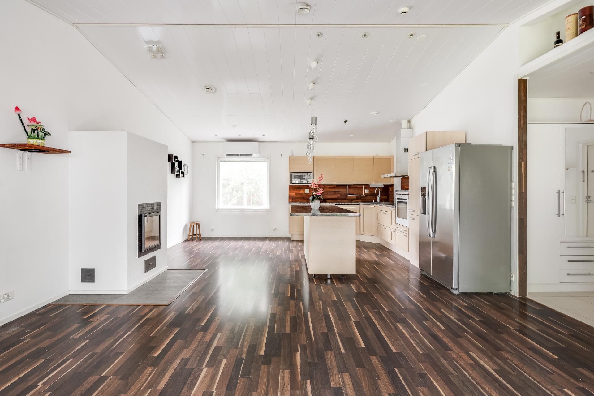 Tuovintie 24 b, Päiväkumpu, Vantaa