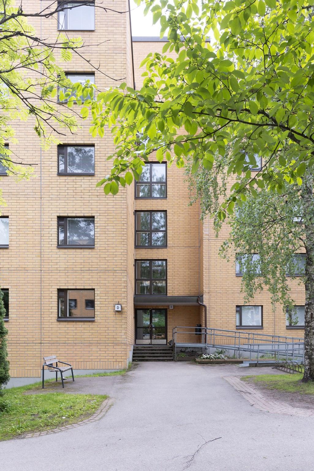 Haapatie 25, Koivukylä, Vantaa