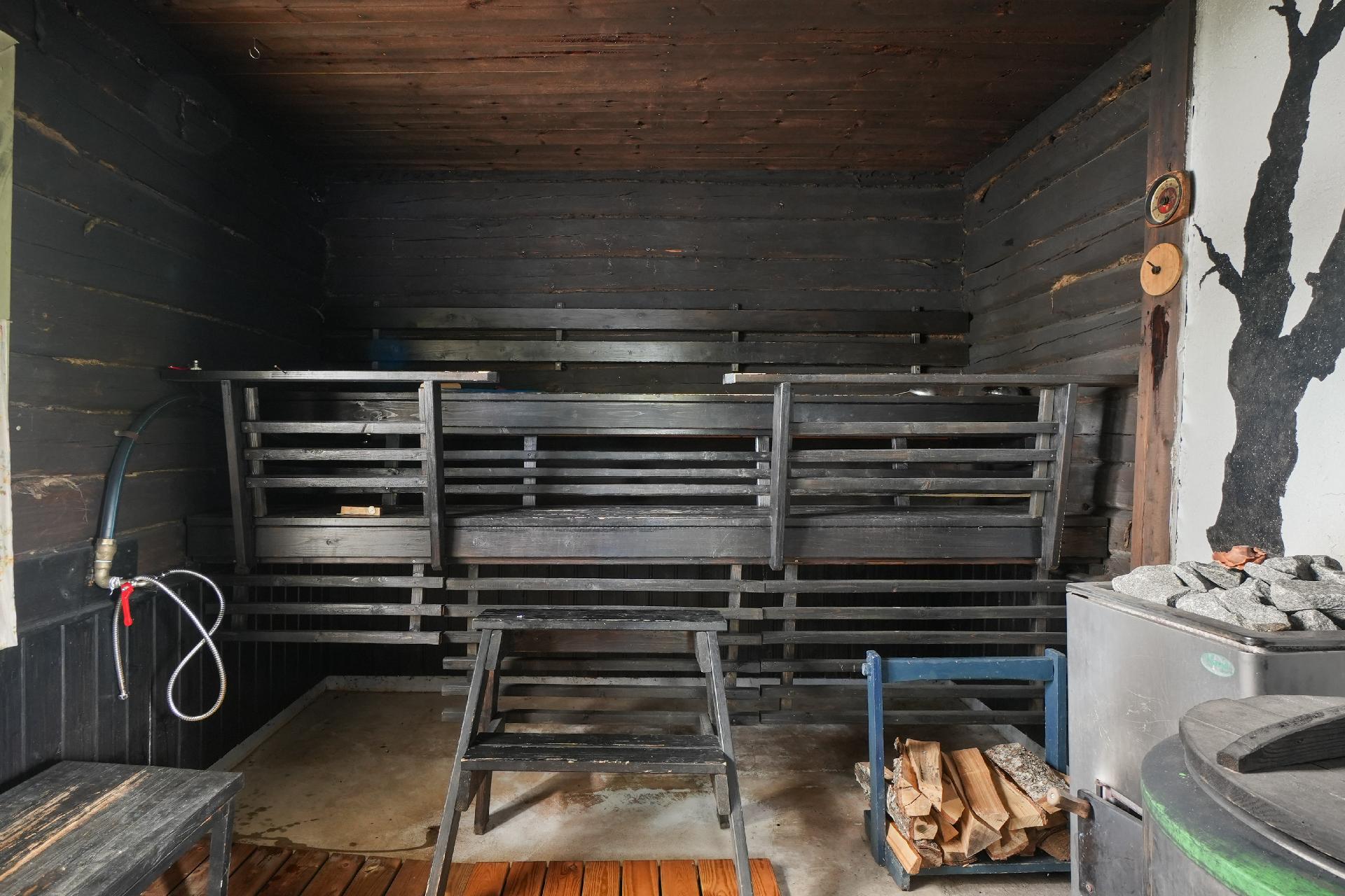 Parhaat löylyt saadaan puulämmitteisellä saunalla!