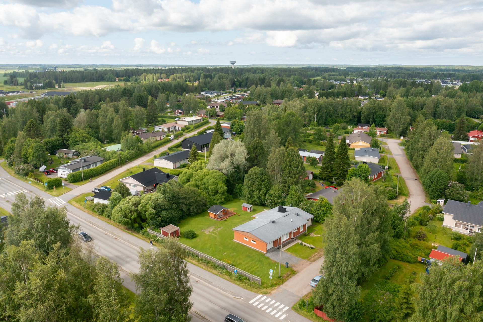 Nipukantie 10, Keskusta, Muhos