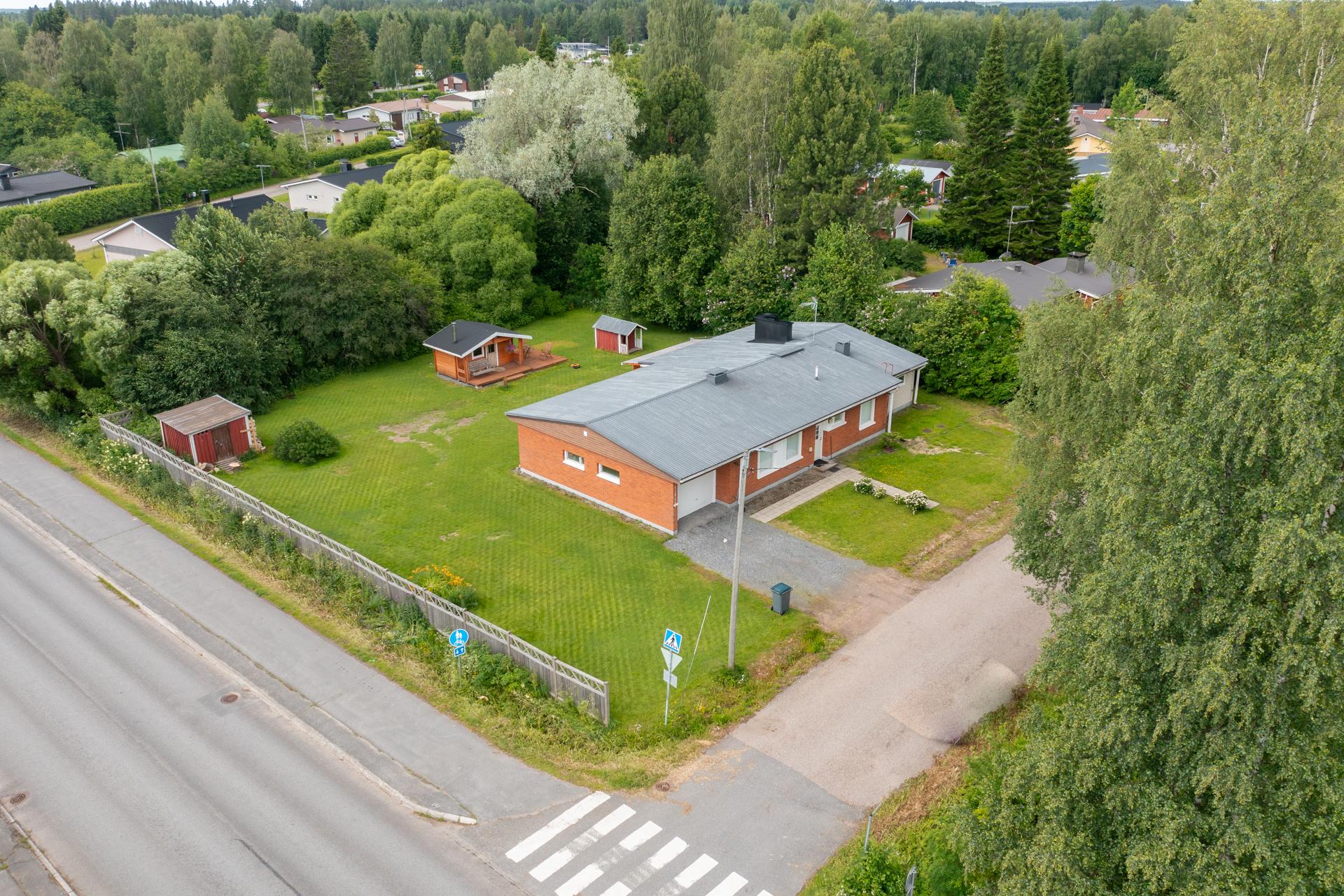 Nipukantie 10, Keskusta, Muhos