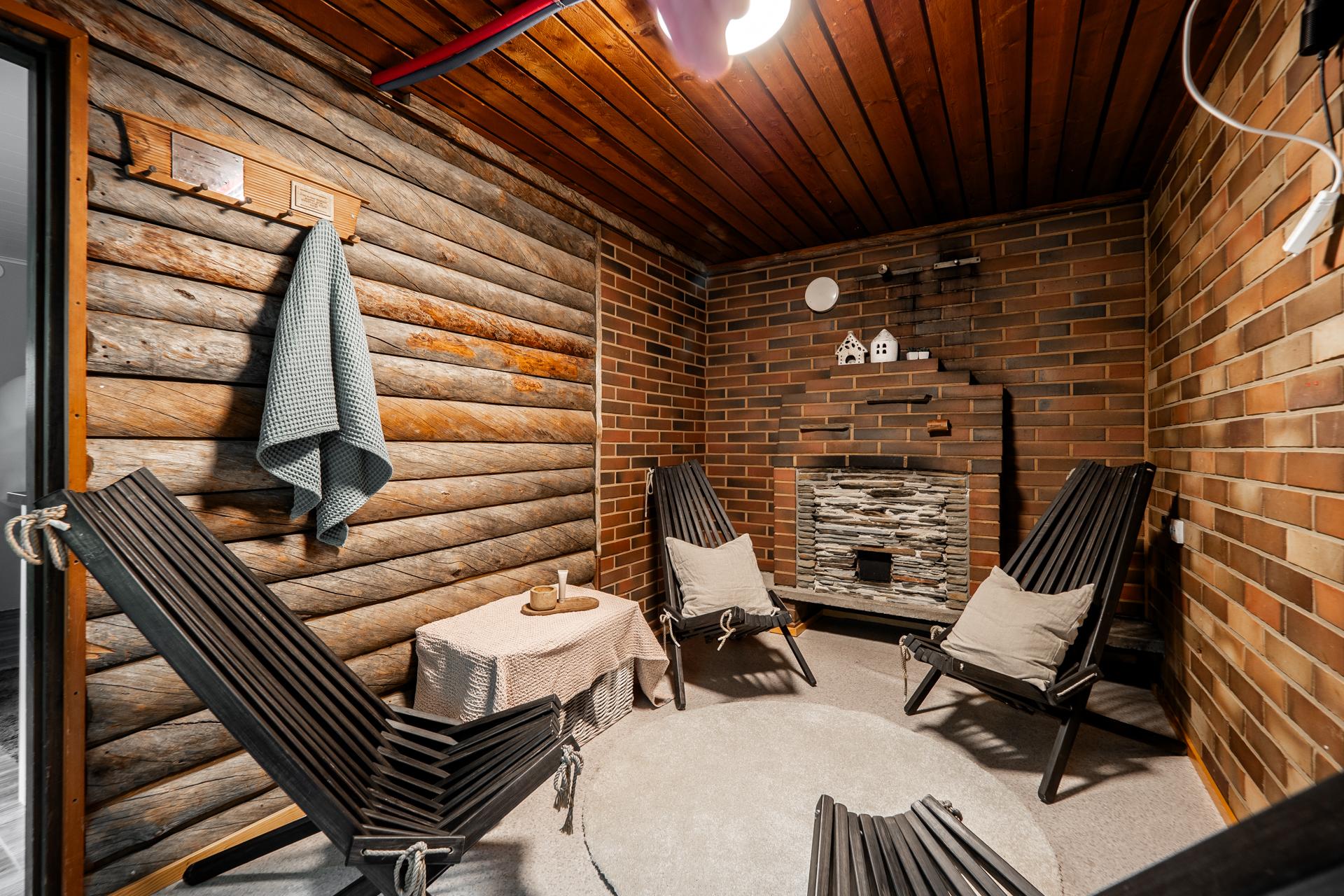 Nipukantie 10, Keskusta, Muhos