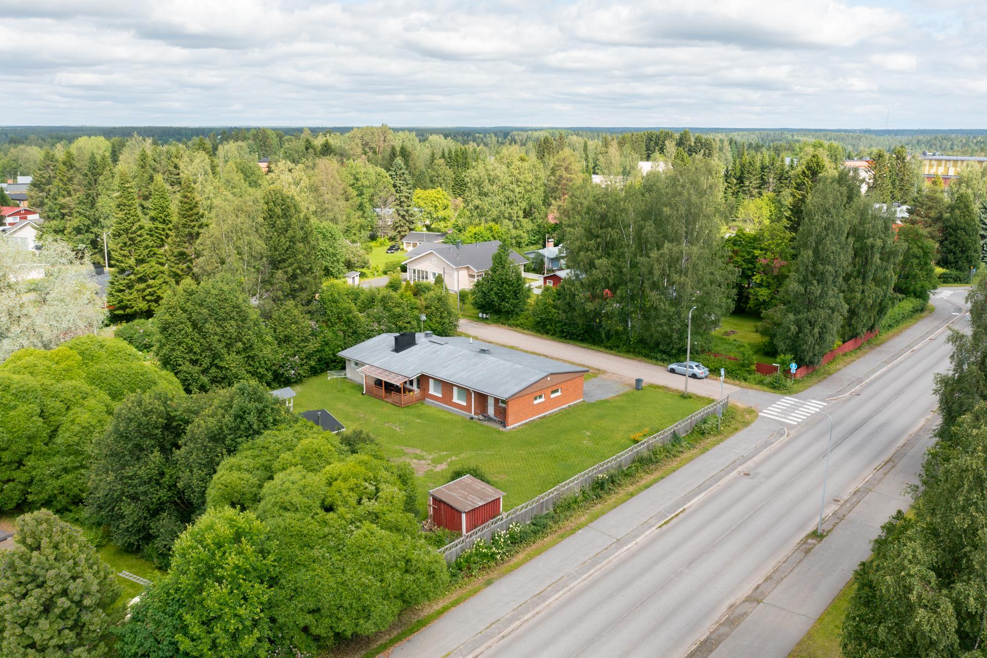 Nipukantie 10, Keskusta, Muhos