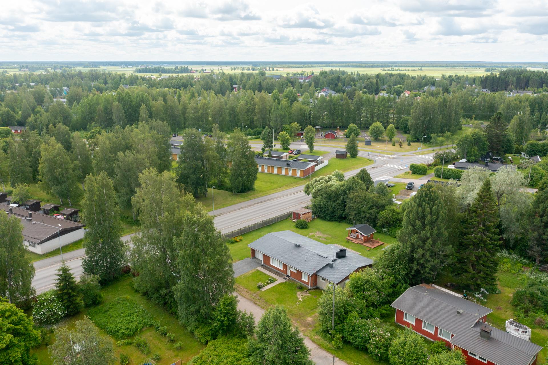 Nipukantie 10, Keskusta, Muhos