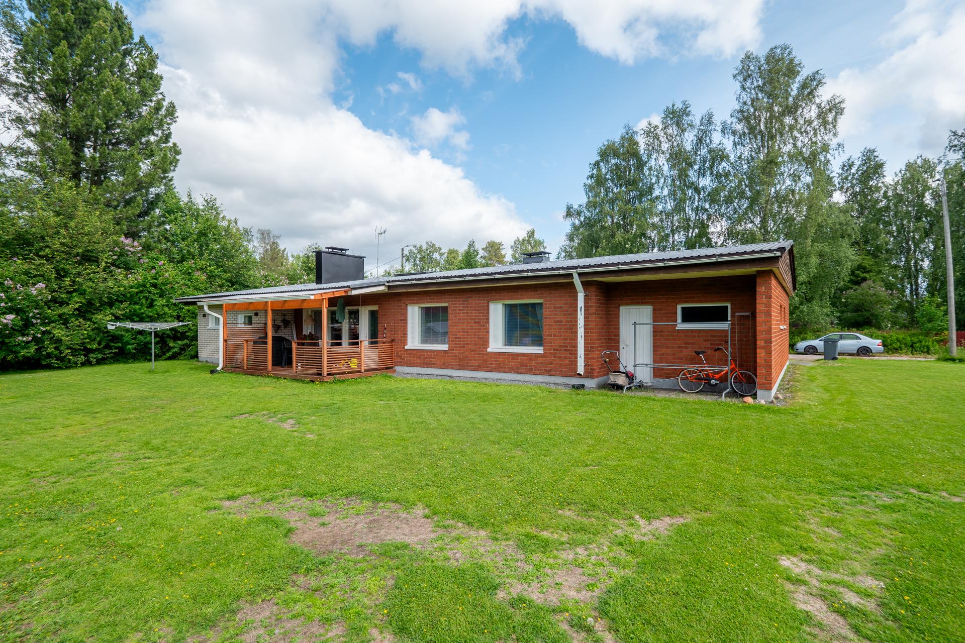 Nipukantie 10, Keskusta, Muhos