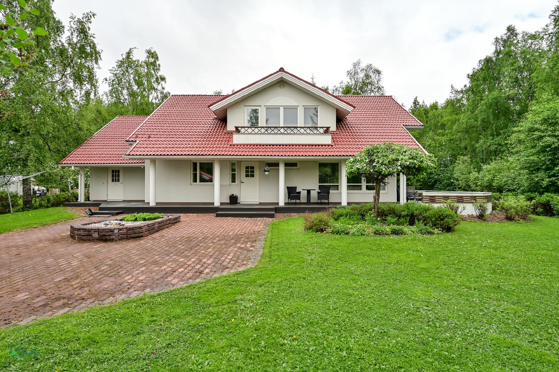 Kultasirkuntie 23, Oulunlahti, Oulu